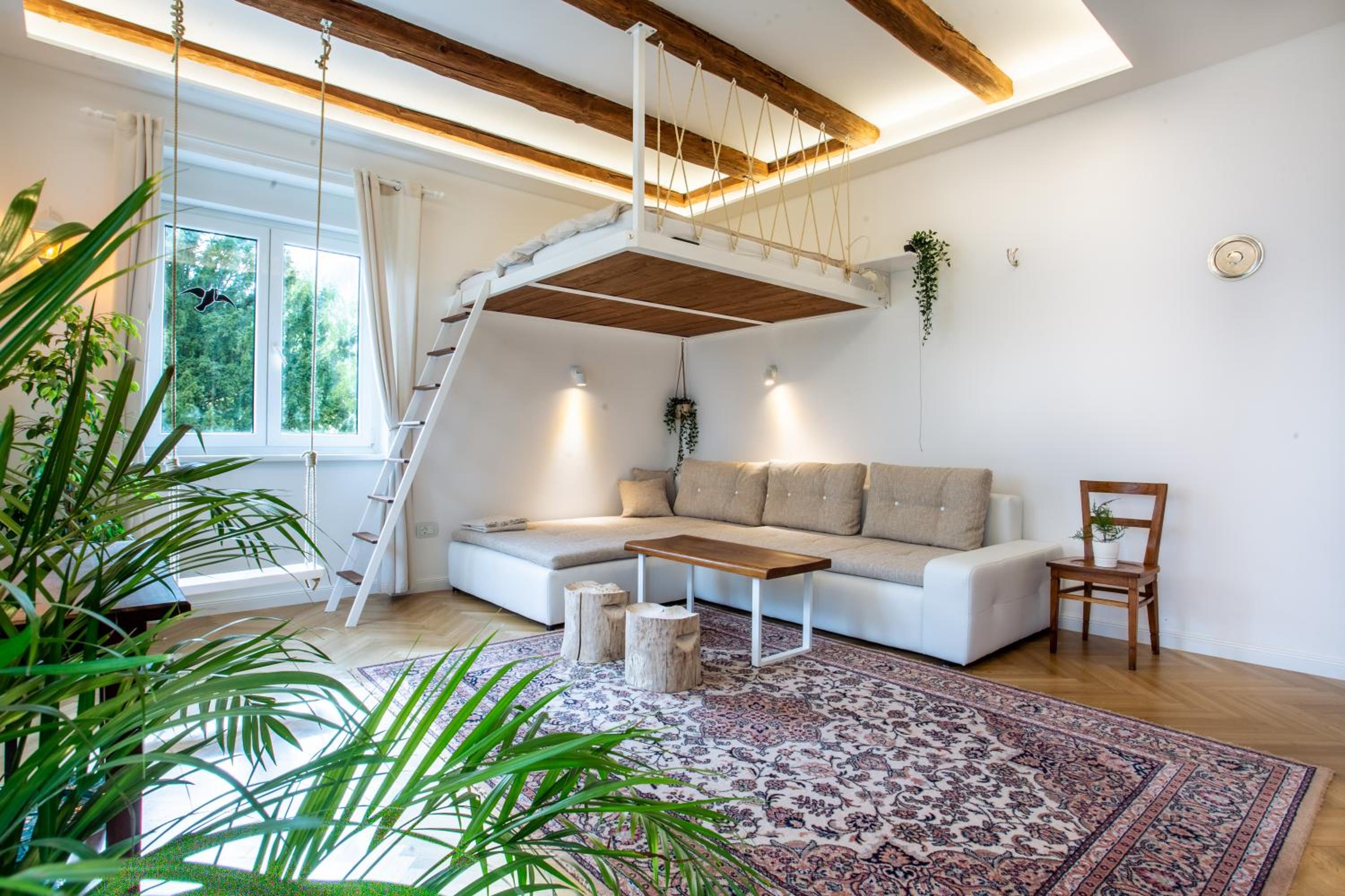 Pipa’s Place - Stylish garden prime location apt view 3