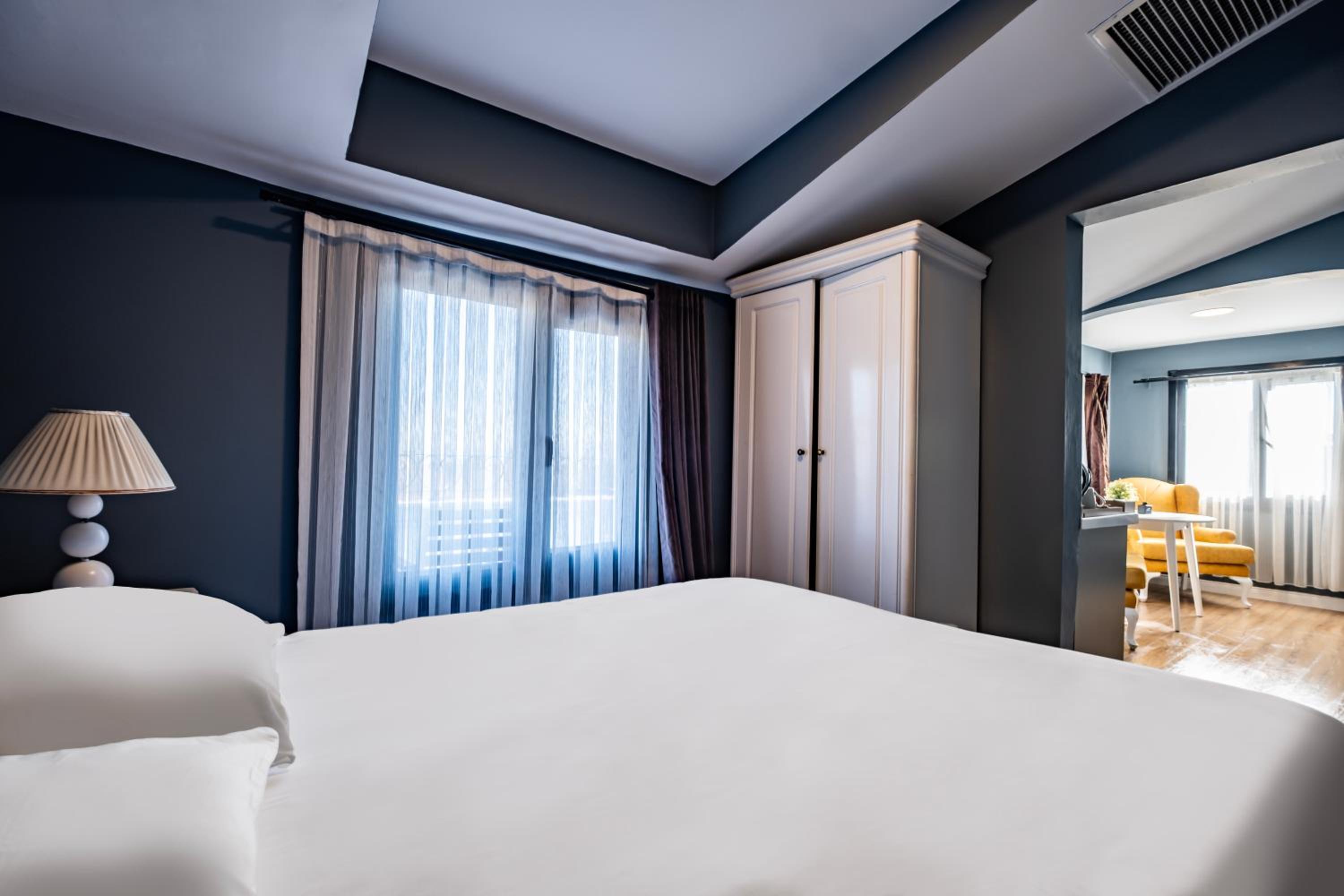 Selvese Suites, Serviced Living in Galata
