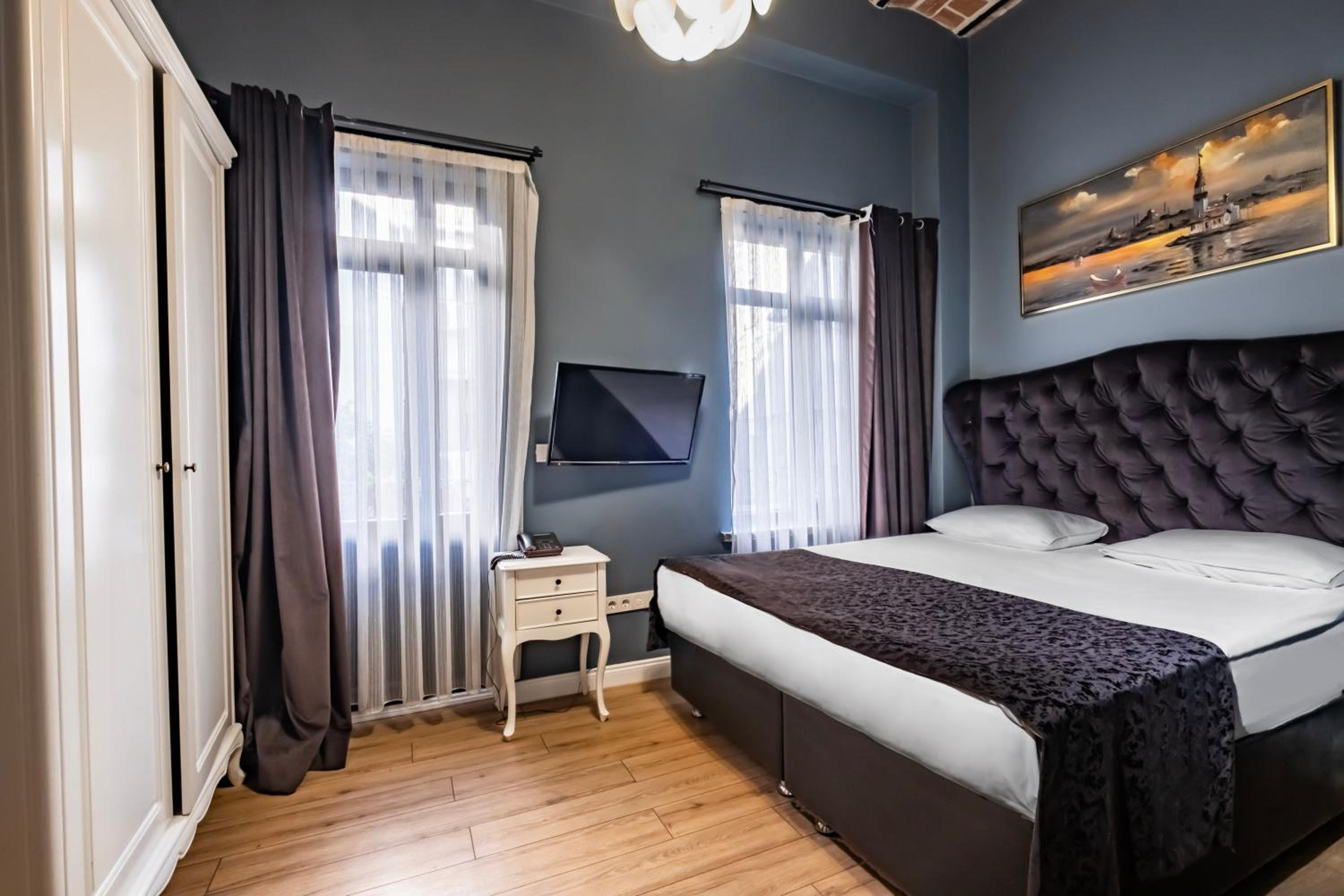 Selvese Suites, Serviced Living in Galata