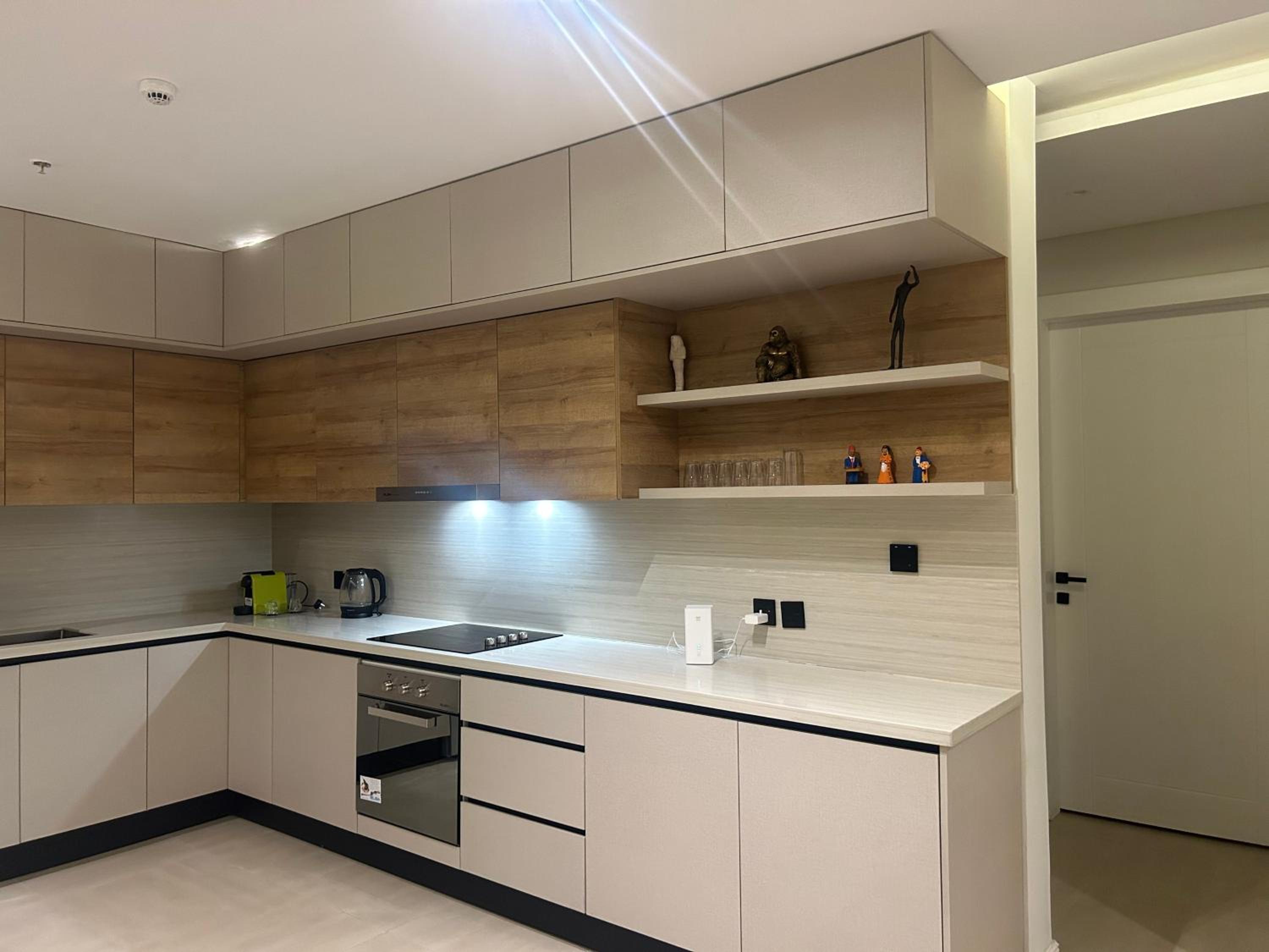 Luxurious apartment with a hall and 3 bedrooms with self-entry