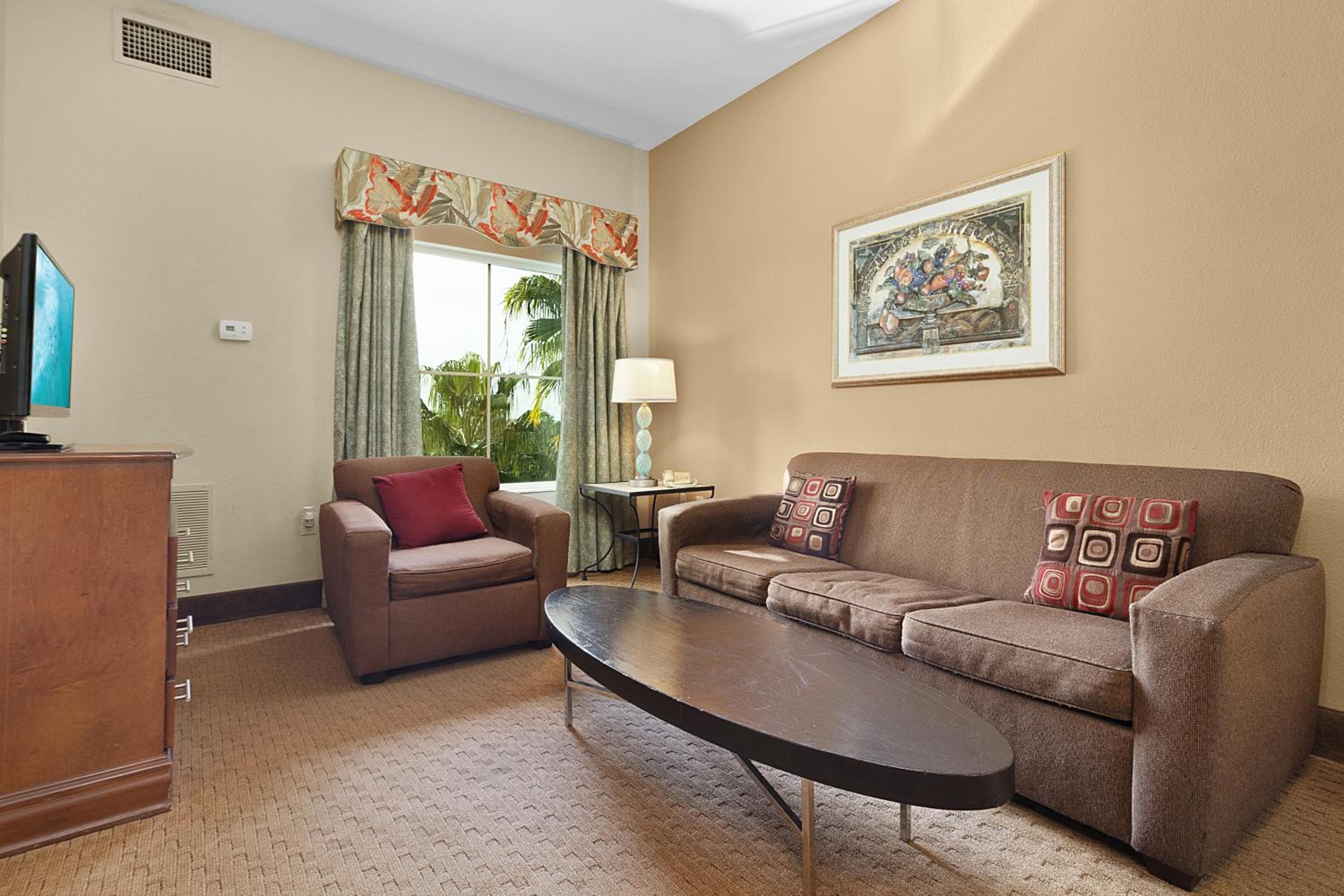 Resort Family Suite near Disney Pool view Free parks shuttle