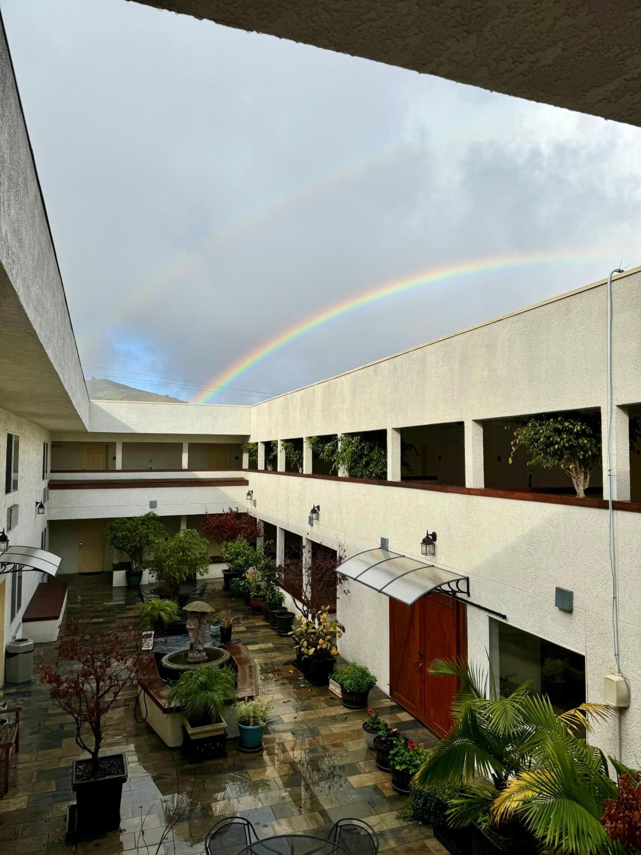 Airport Inn