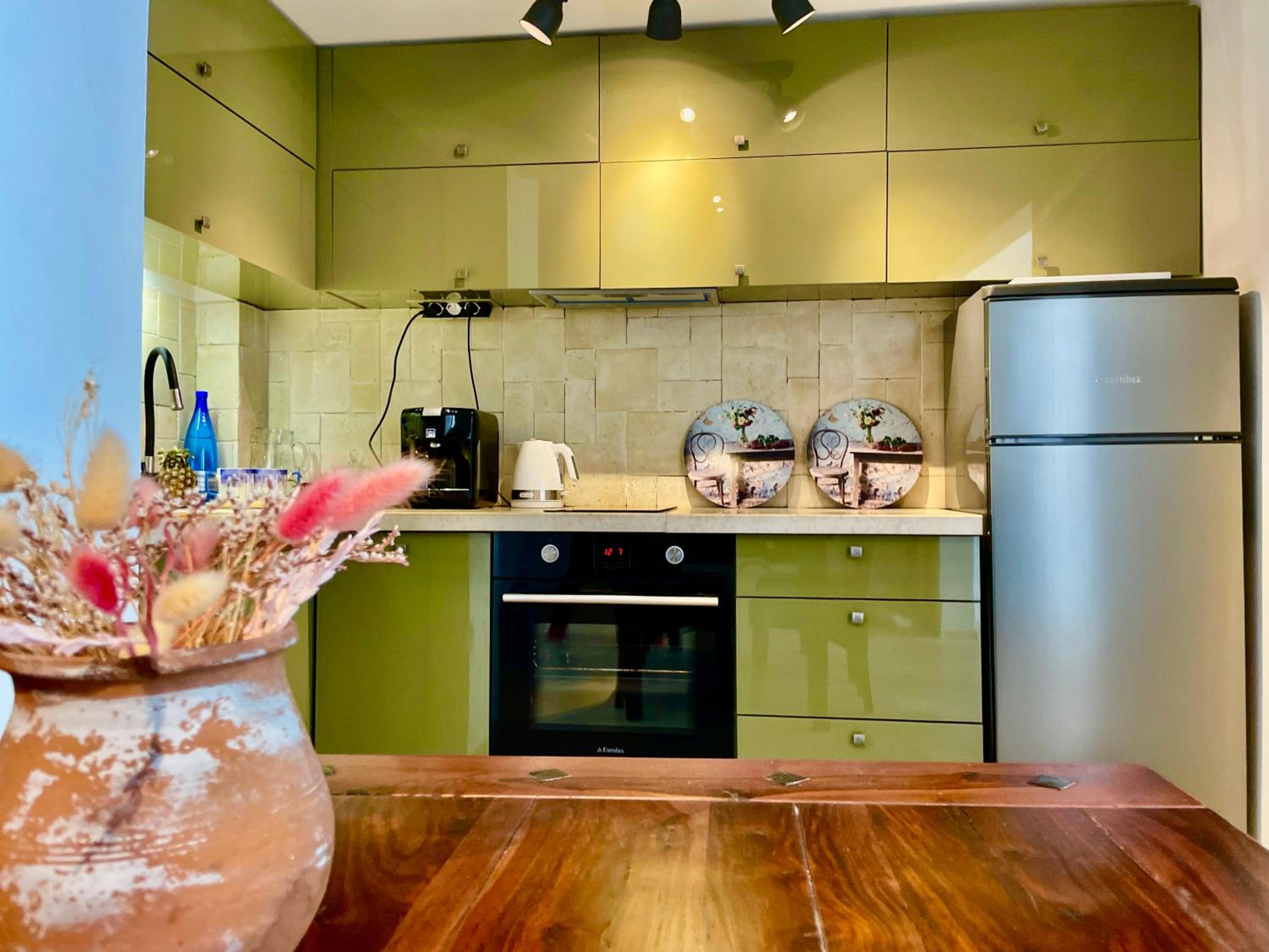 Art Luxury Apartment - central, metro to airport