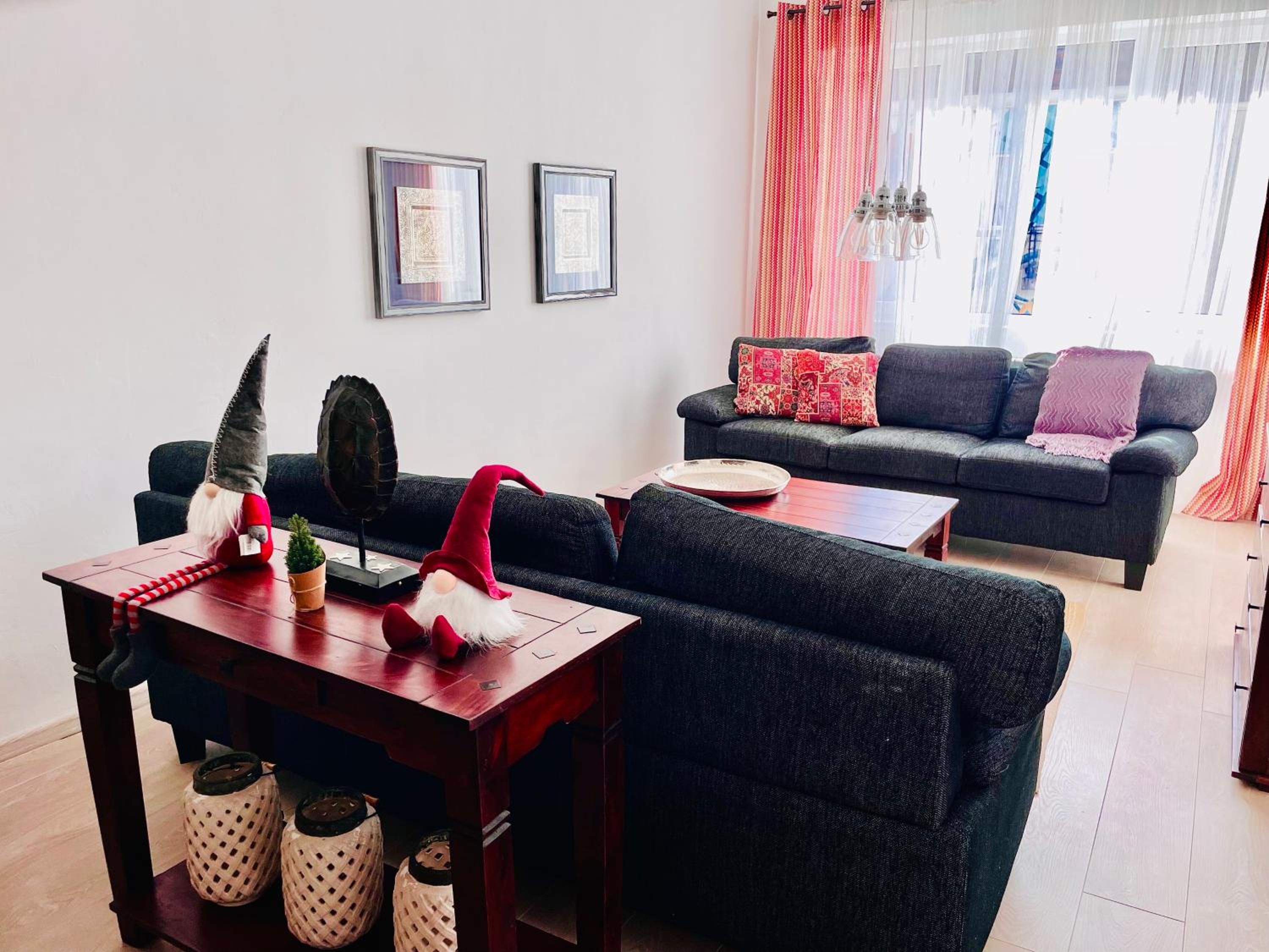 Art Luxury Apartment - central, metro to airport