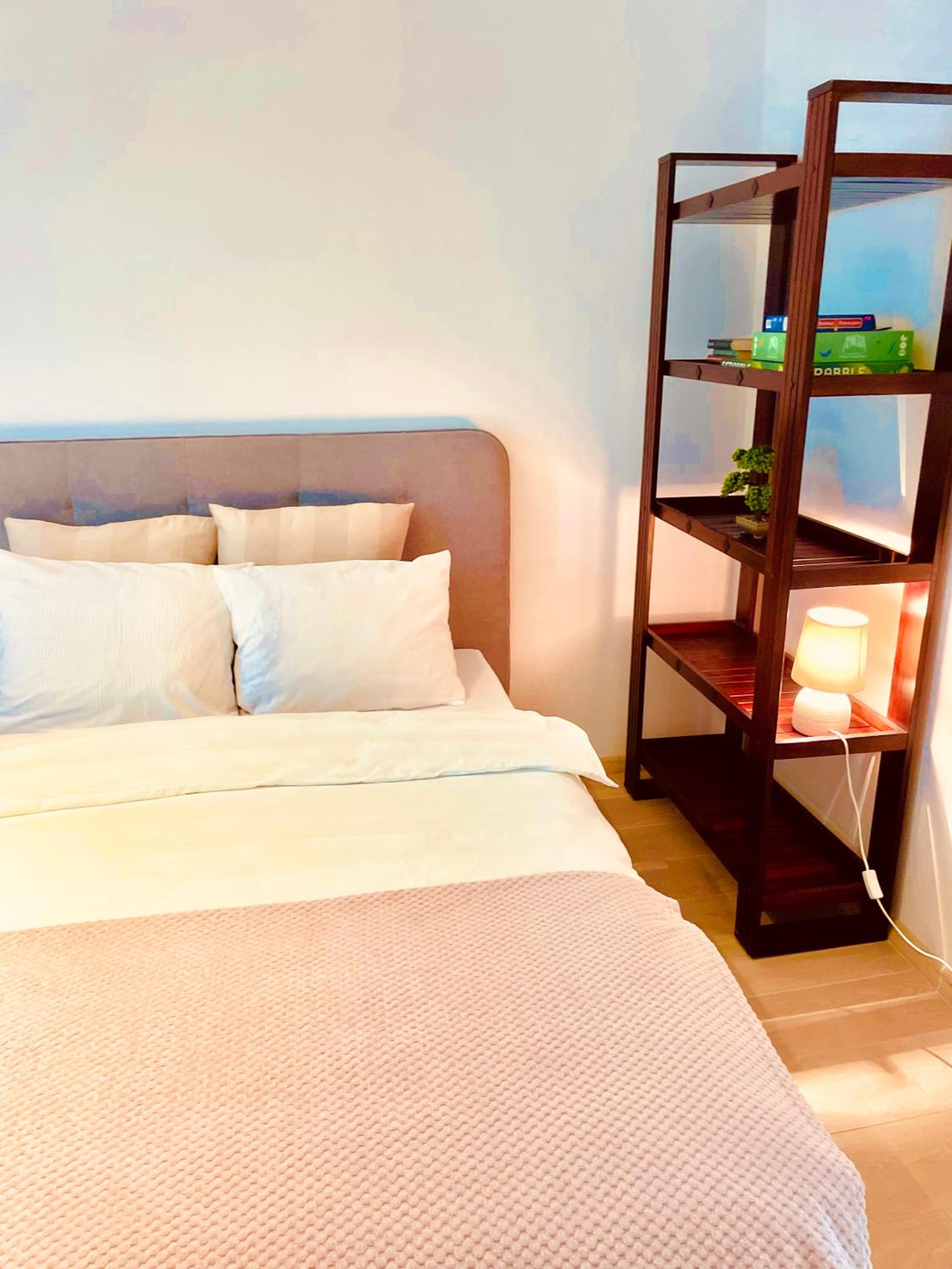 Art Luxury Apartment - central, metro to airport