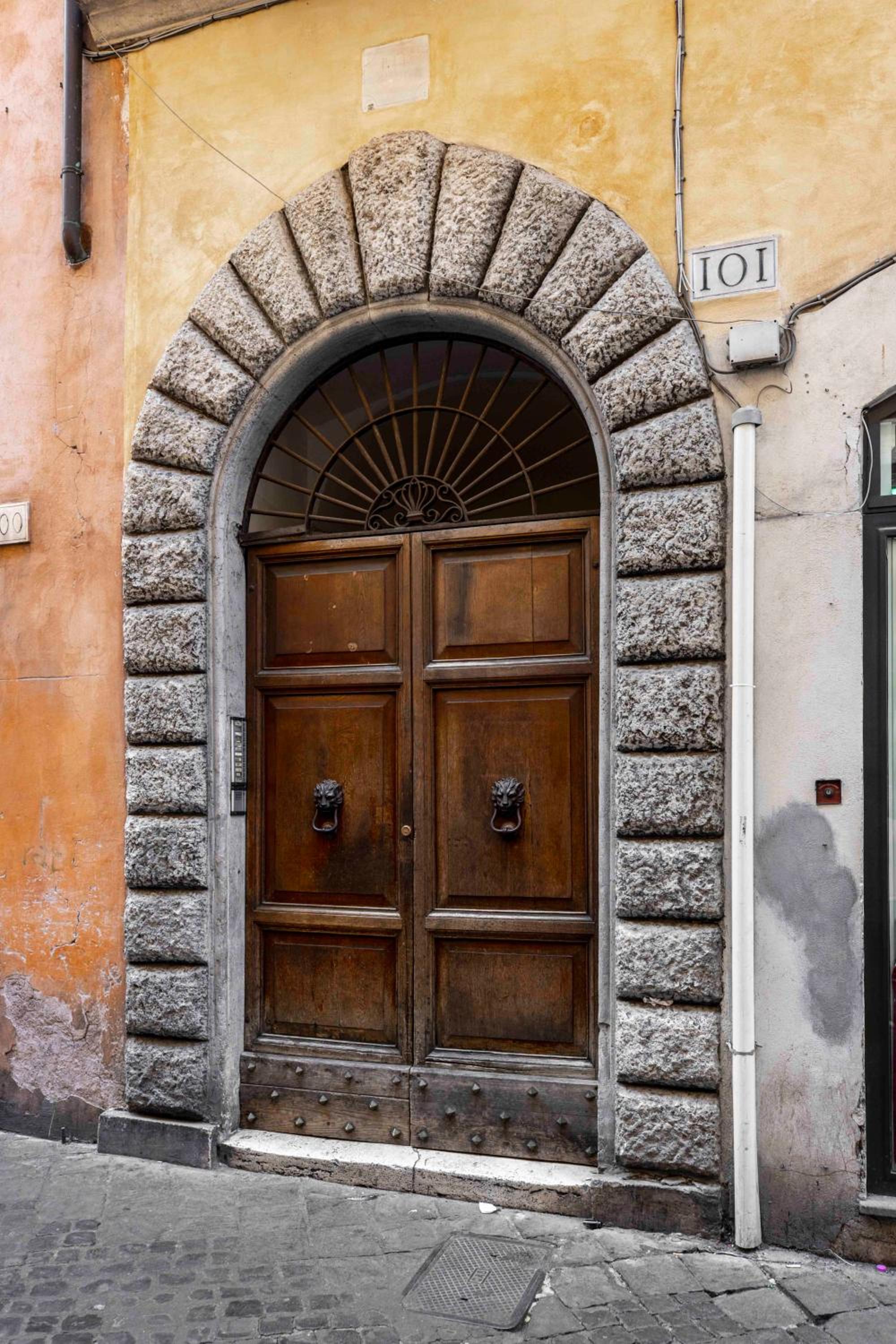 Home at Rome Luxury Navona Guest House 2