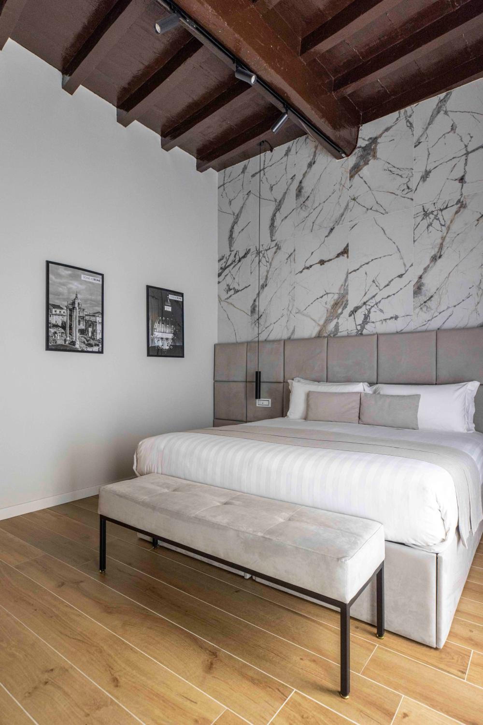 Home at Rome Luxury Navona Guest House 2