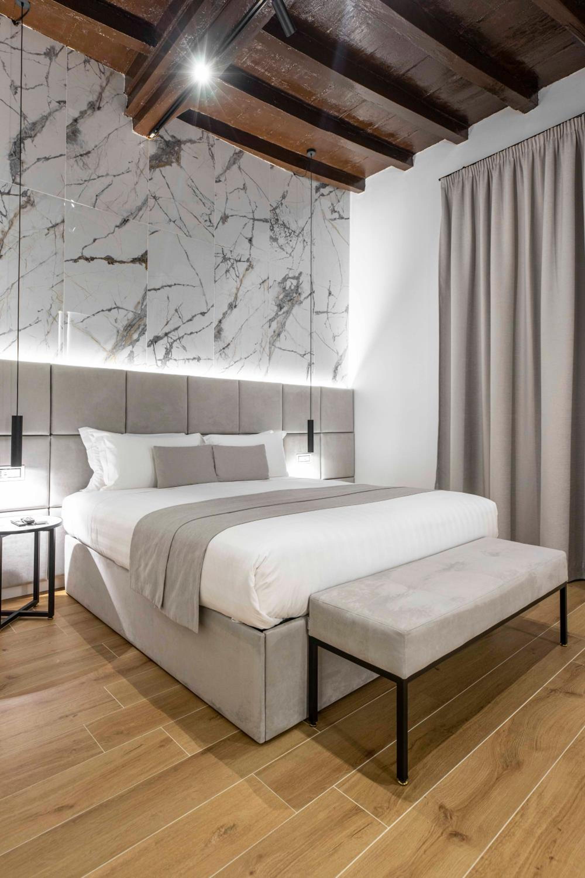 Home at Rome Luxury Navona Guest House 2