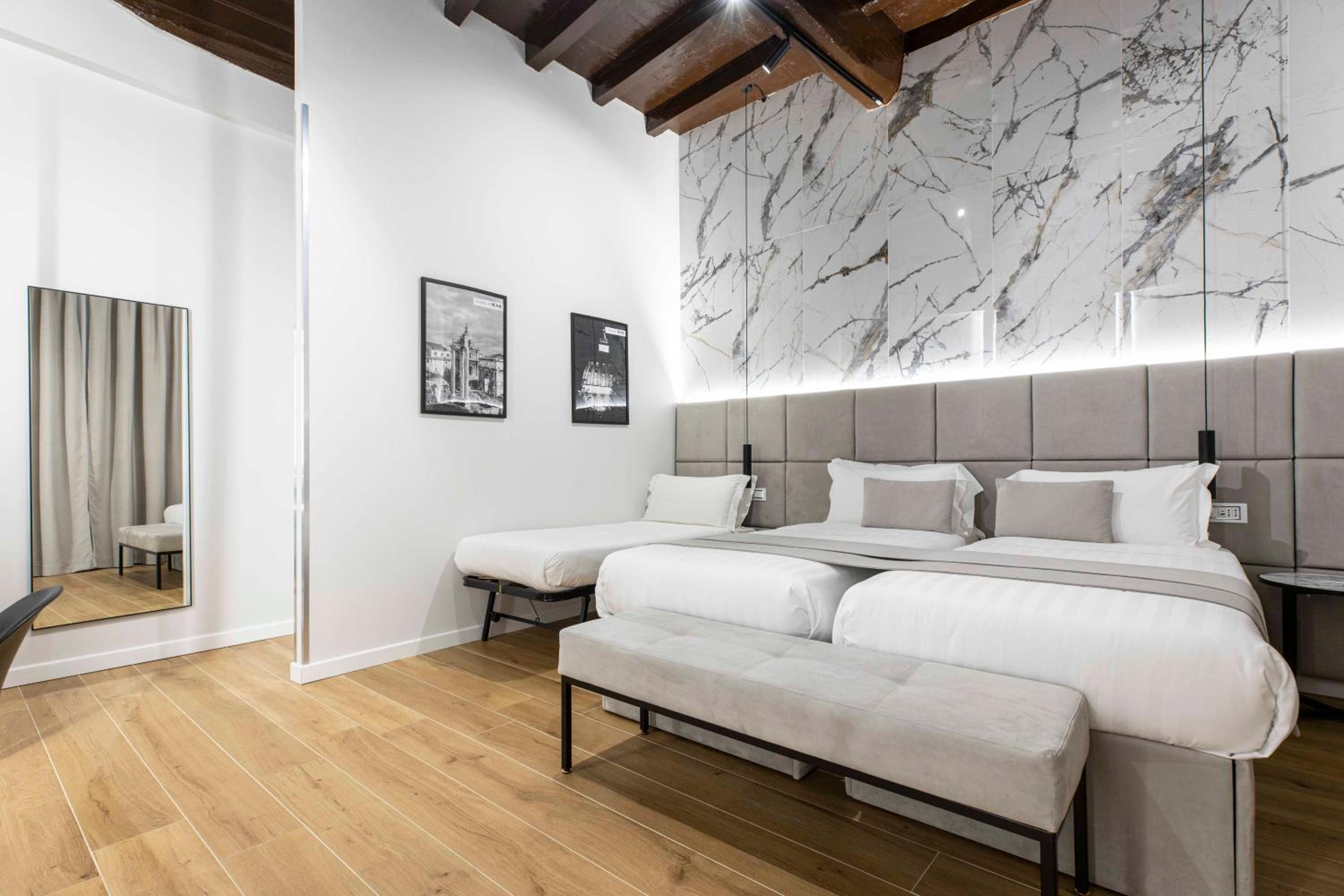 Home at Rome Luxury Navona Guest House 2