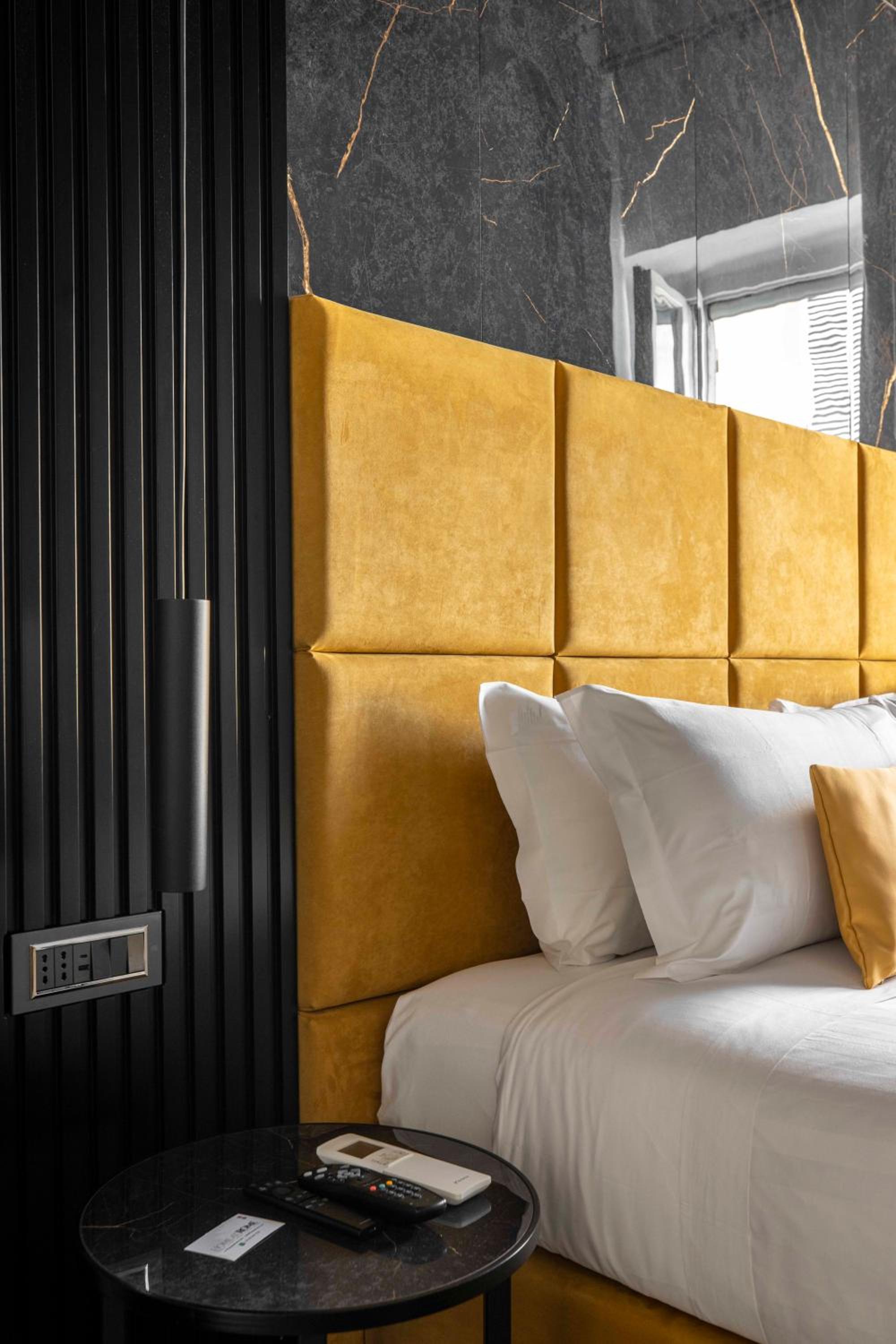 Home at Rome Luxury Navona Guest House 2