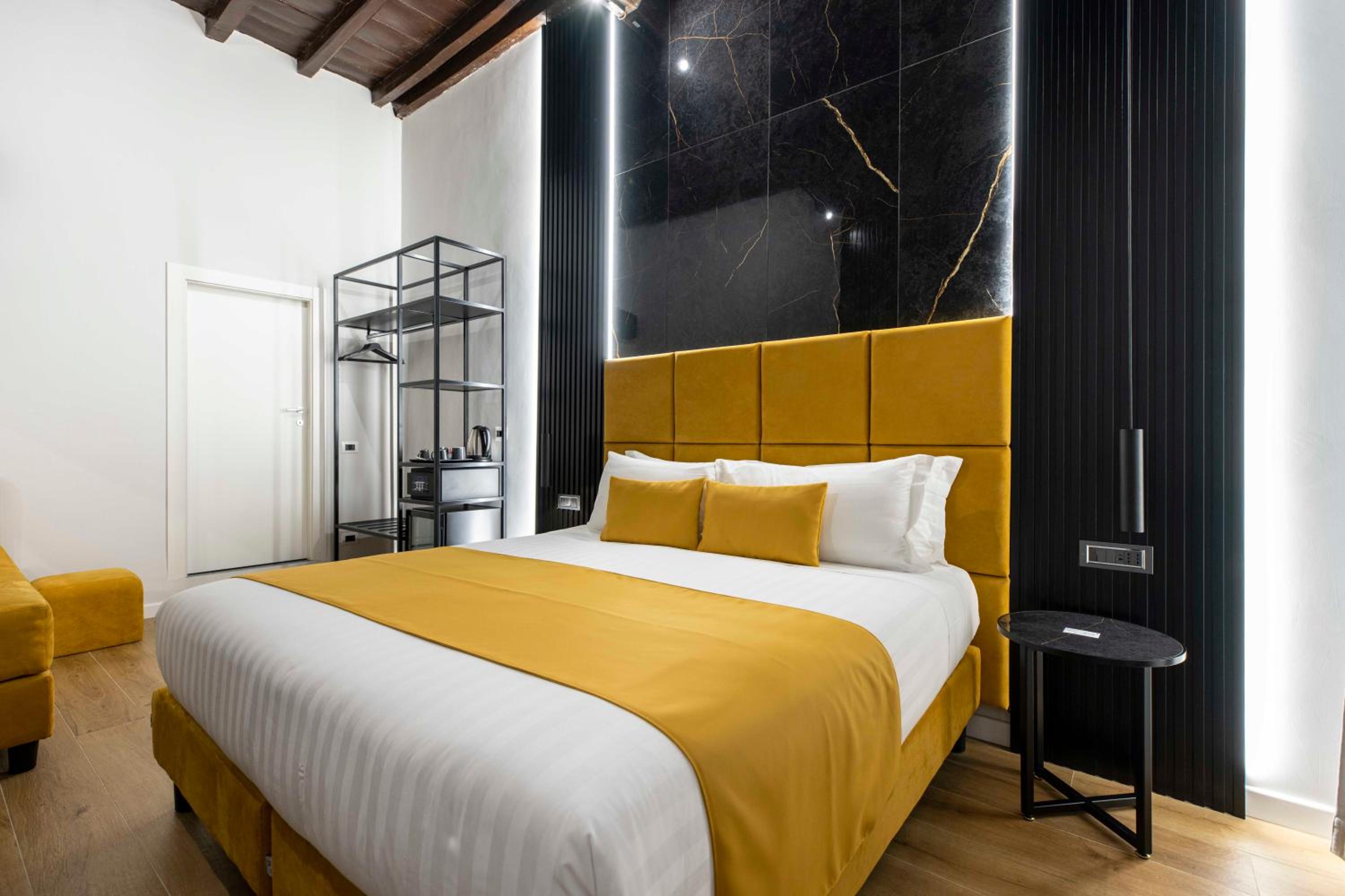 Home at Rome Luxury Navona Guest House 2