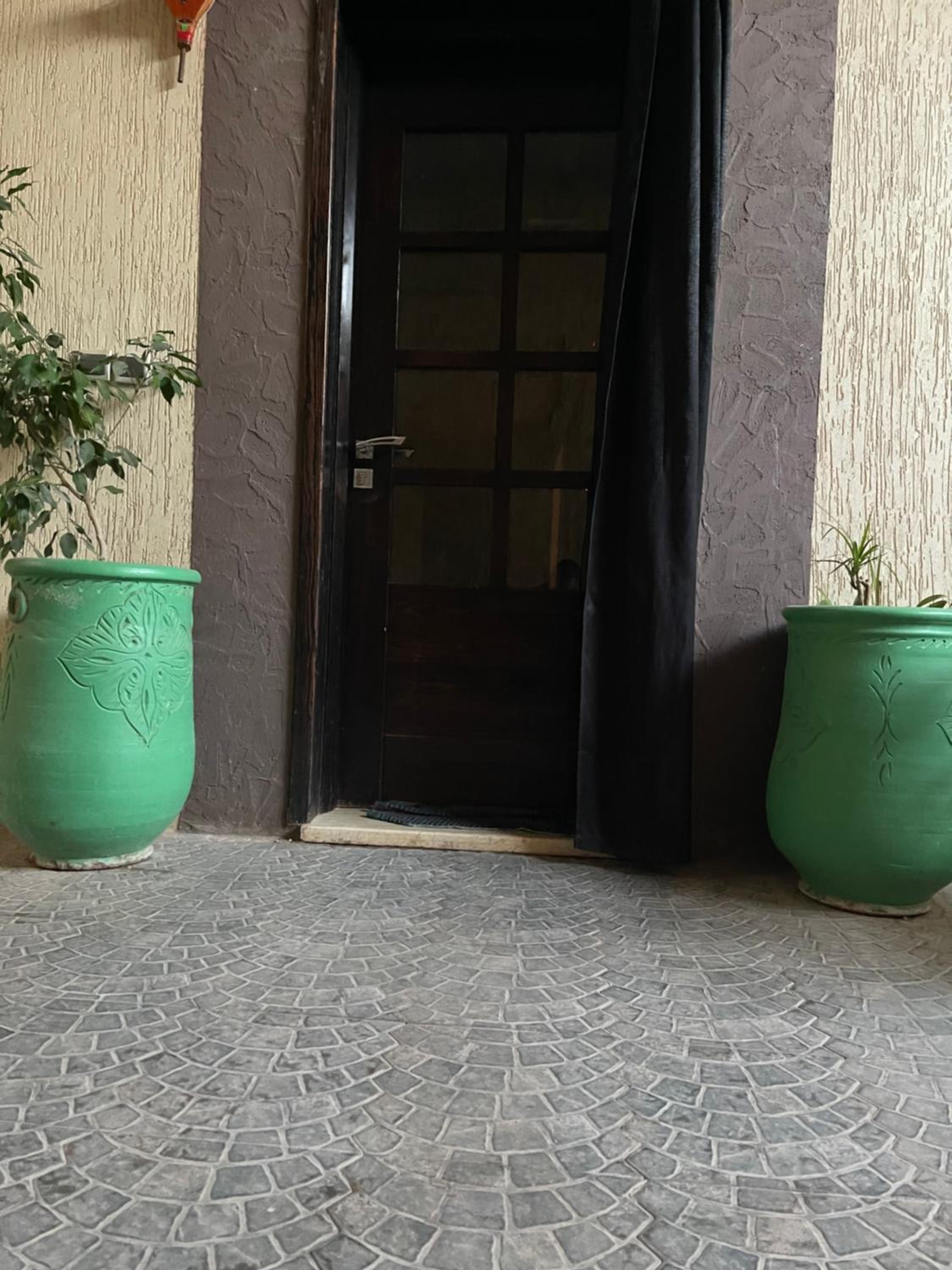 Riad Targante Takate 1 view 2
