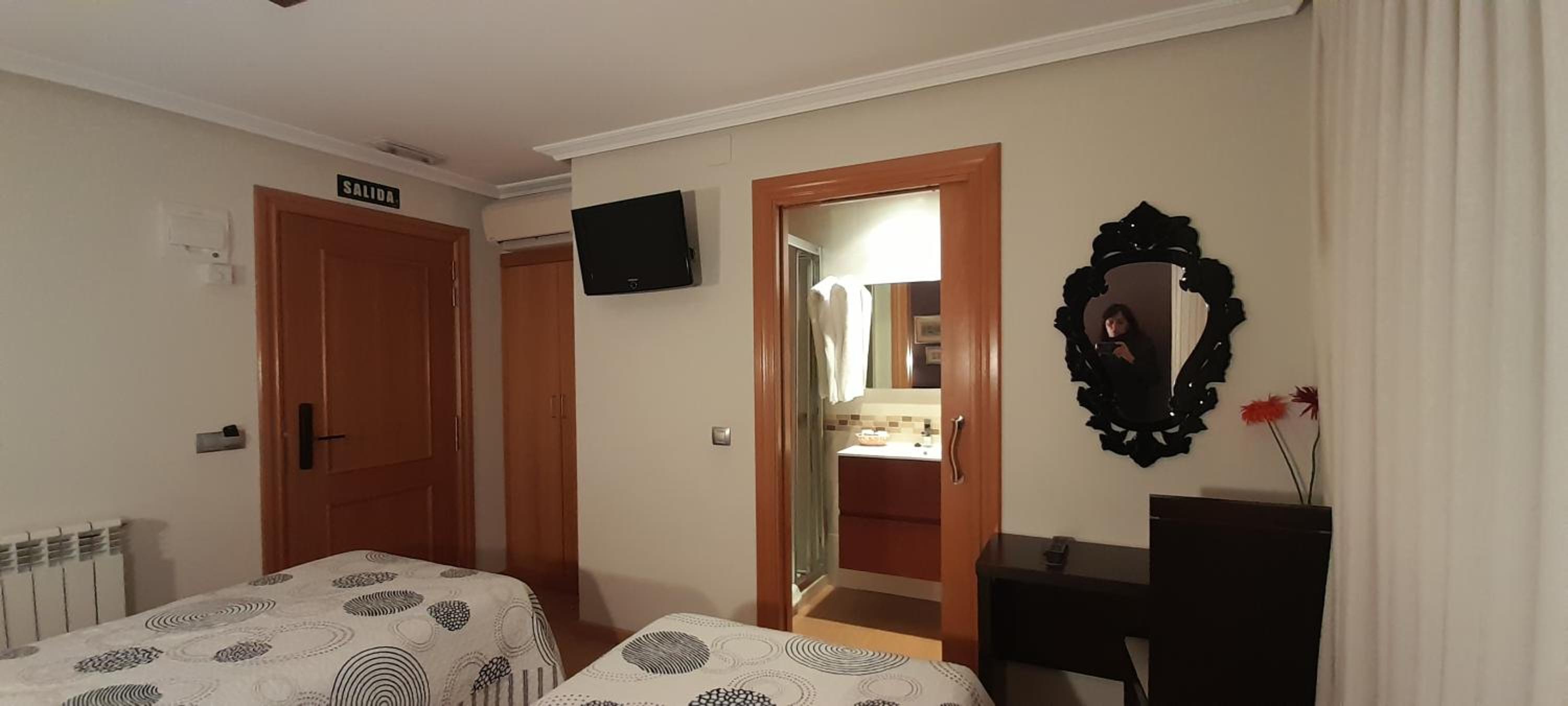 Hostal El Lechuguero view 5