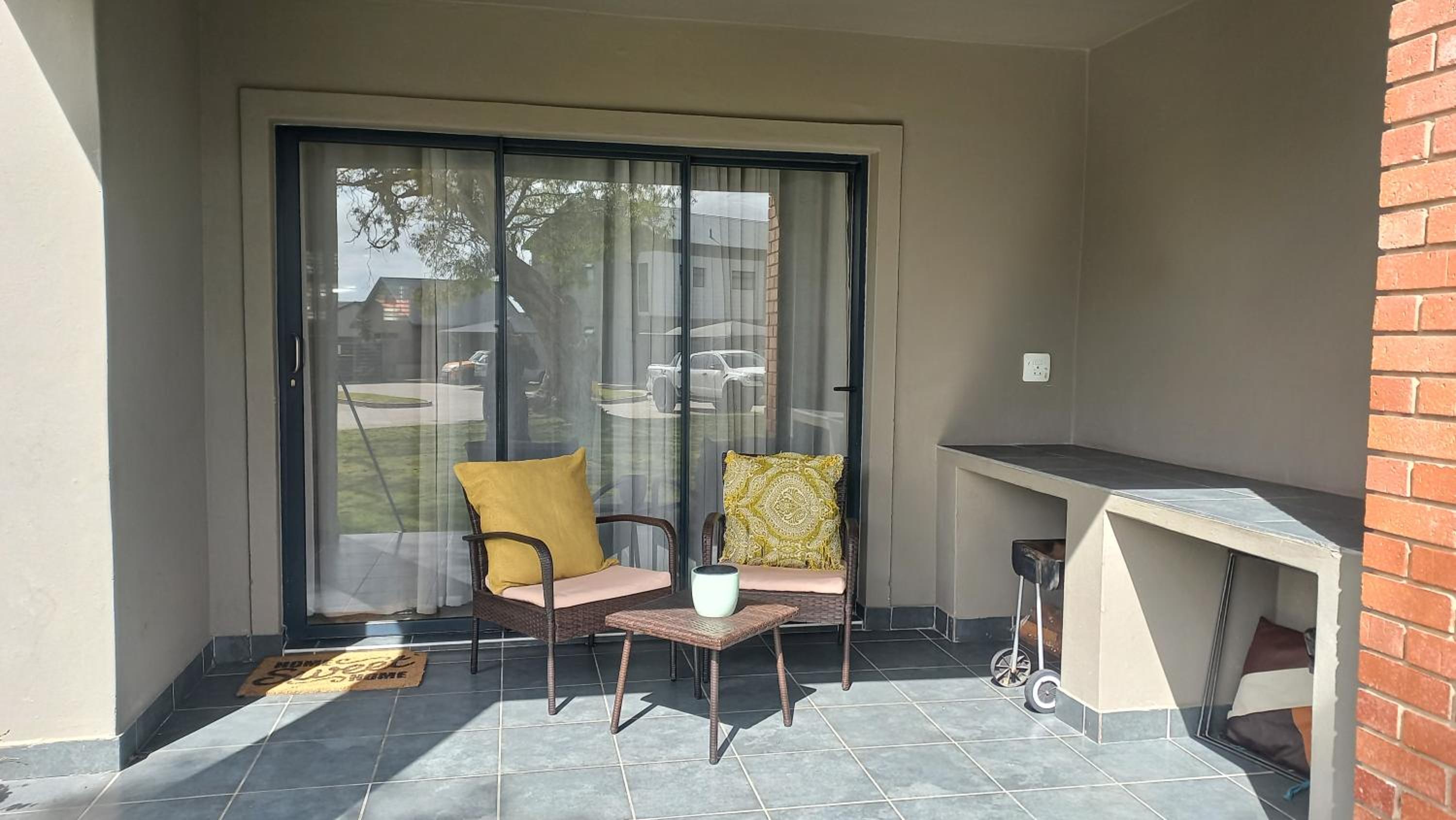 2 bedroom morden apartment