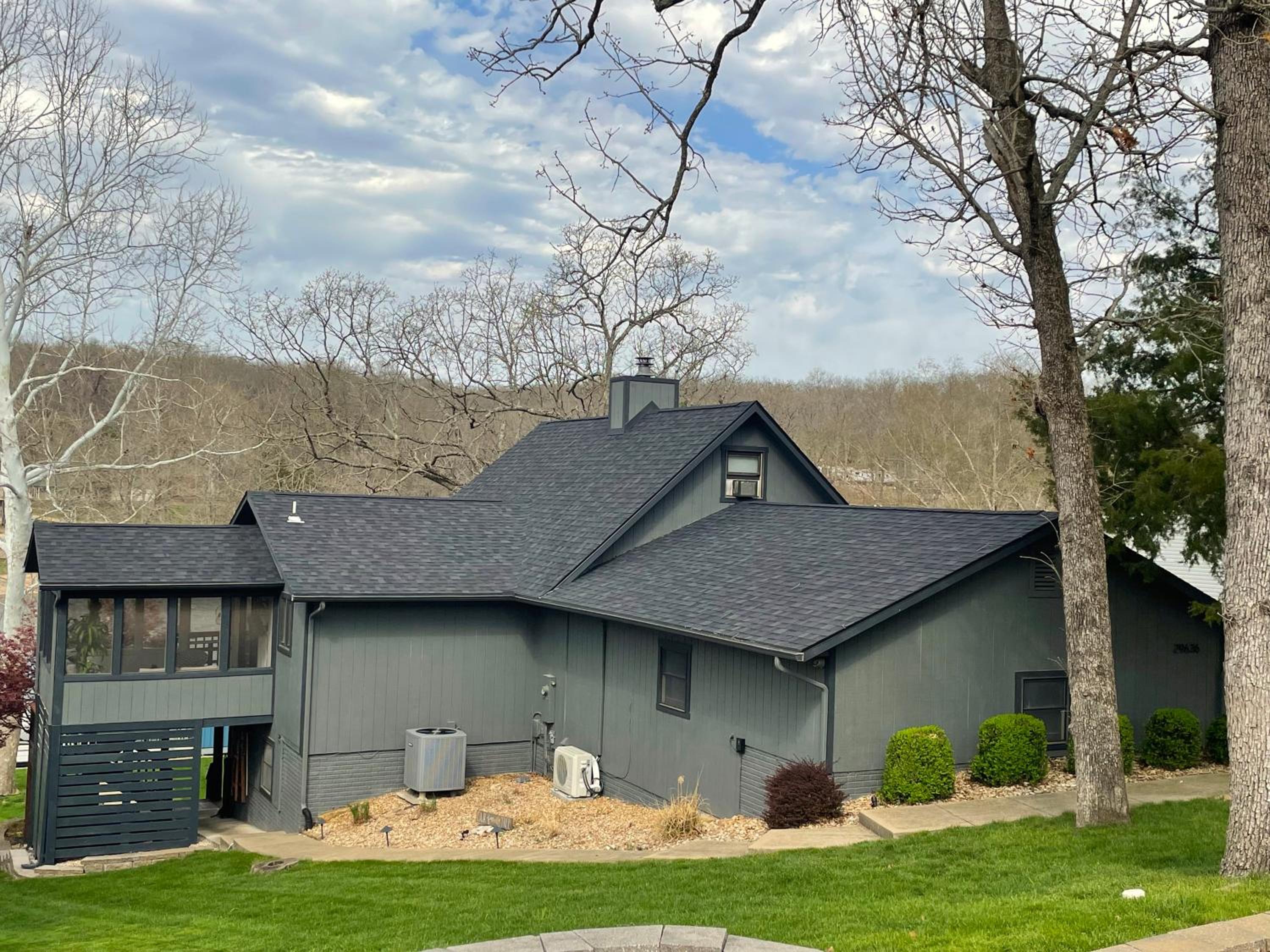 Spacious modern lake house in quite cove view 4