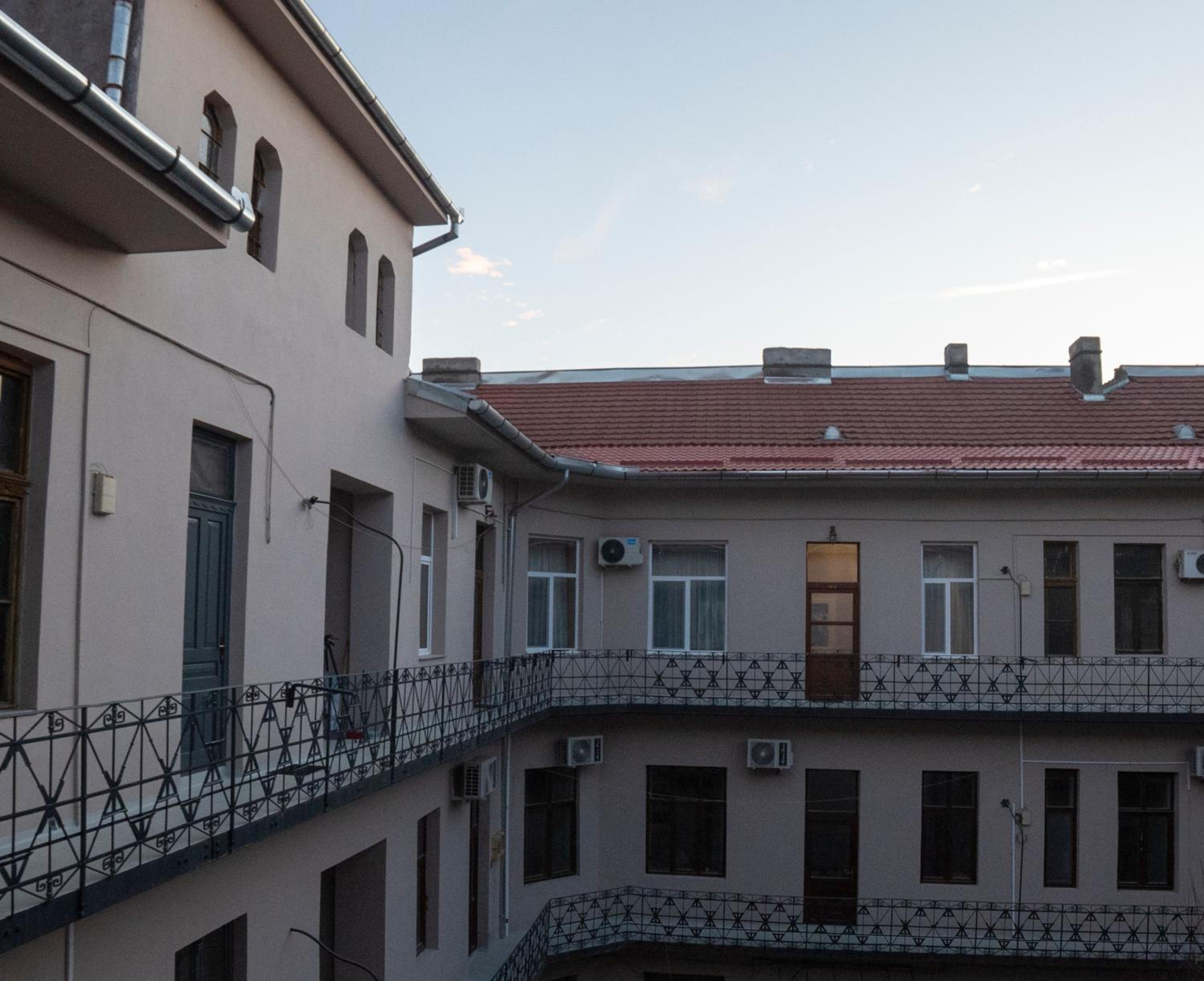 Aesthetic Pleasure - Central Downtown Apartments