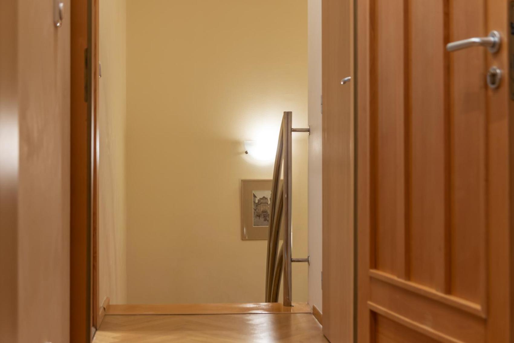Prague Duplex 2BR Apart w. AC in New Town