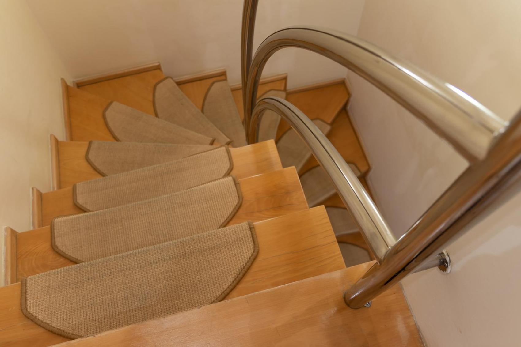 Prague Duplex 2BR Apart w. AC in New Town