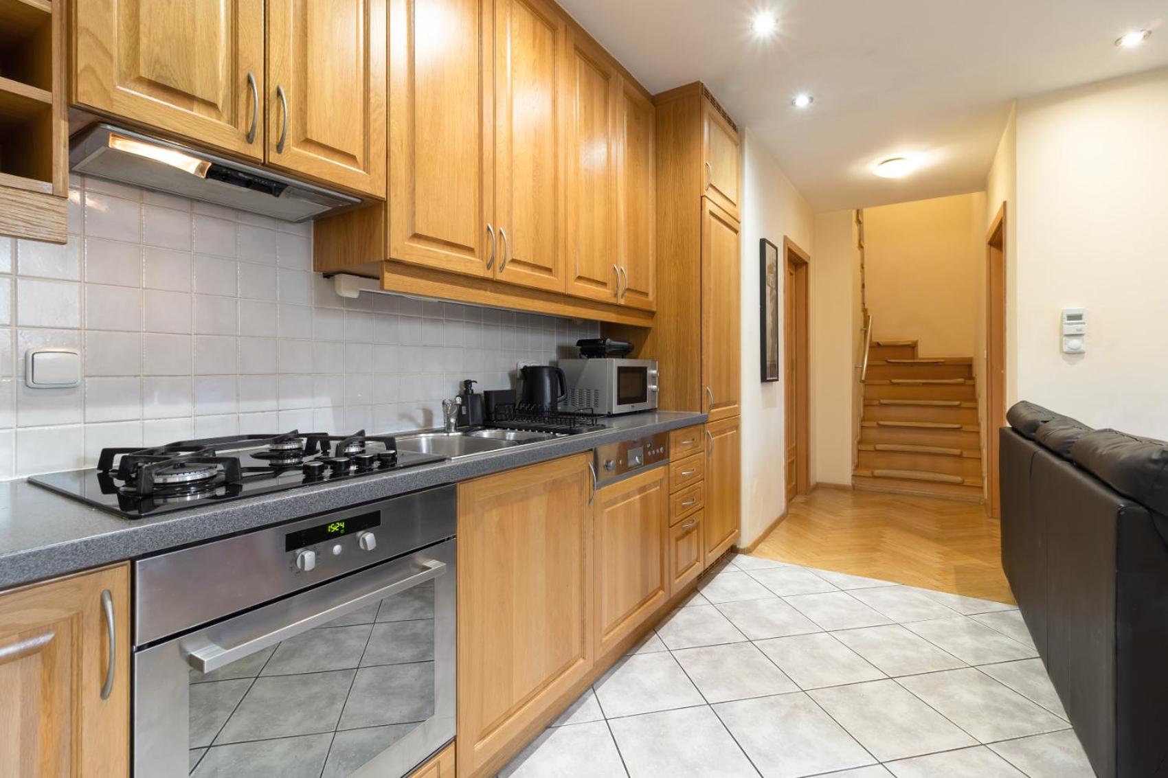 Prague Duplex 2BR Apart w. AC in New Town