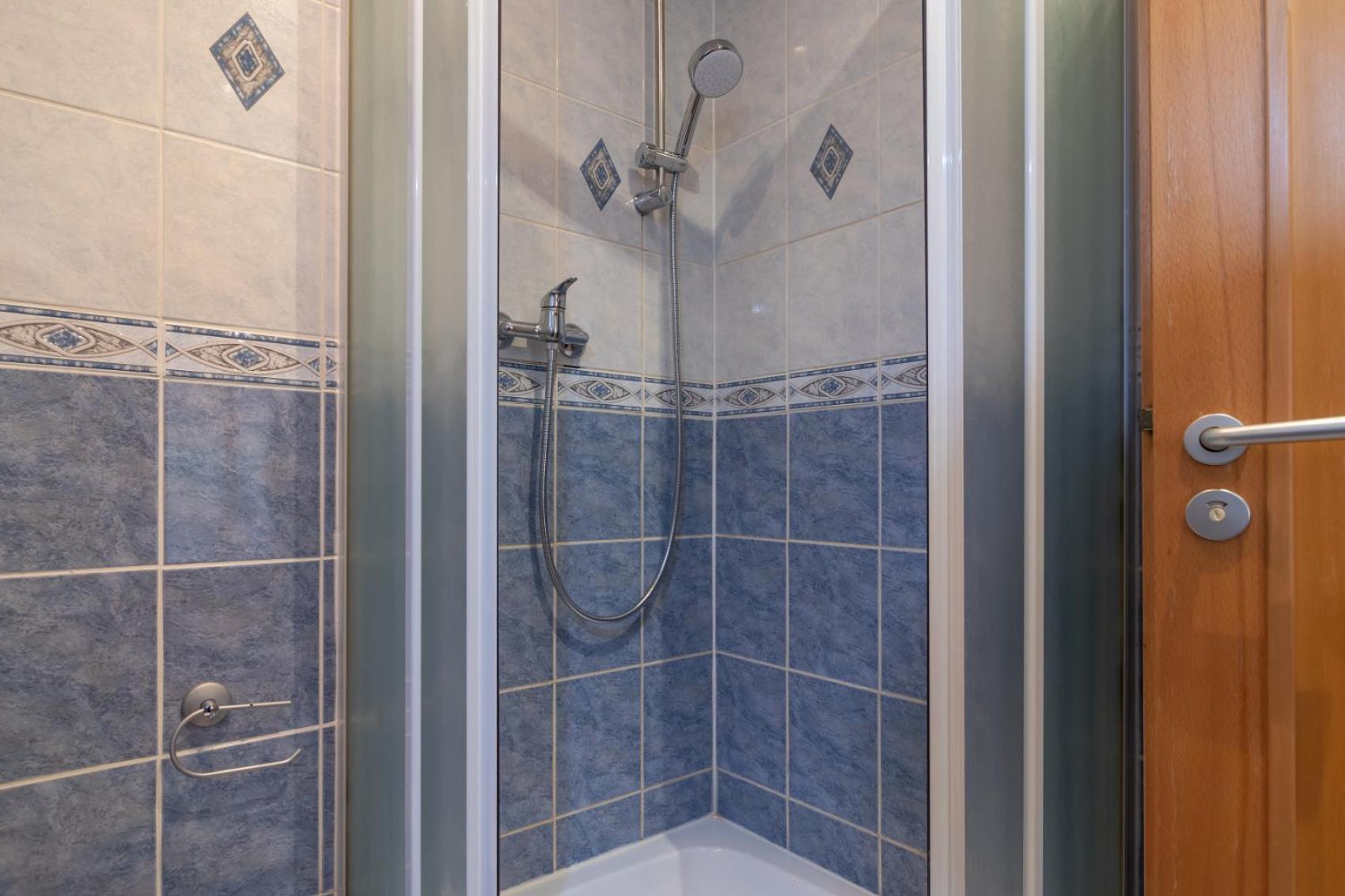 Prague Duplex 2BR Apart w. AC in New Town