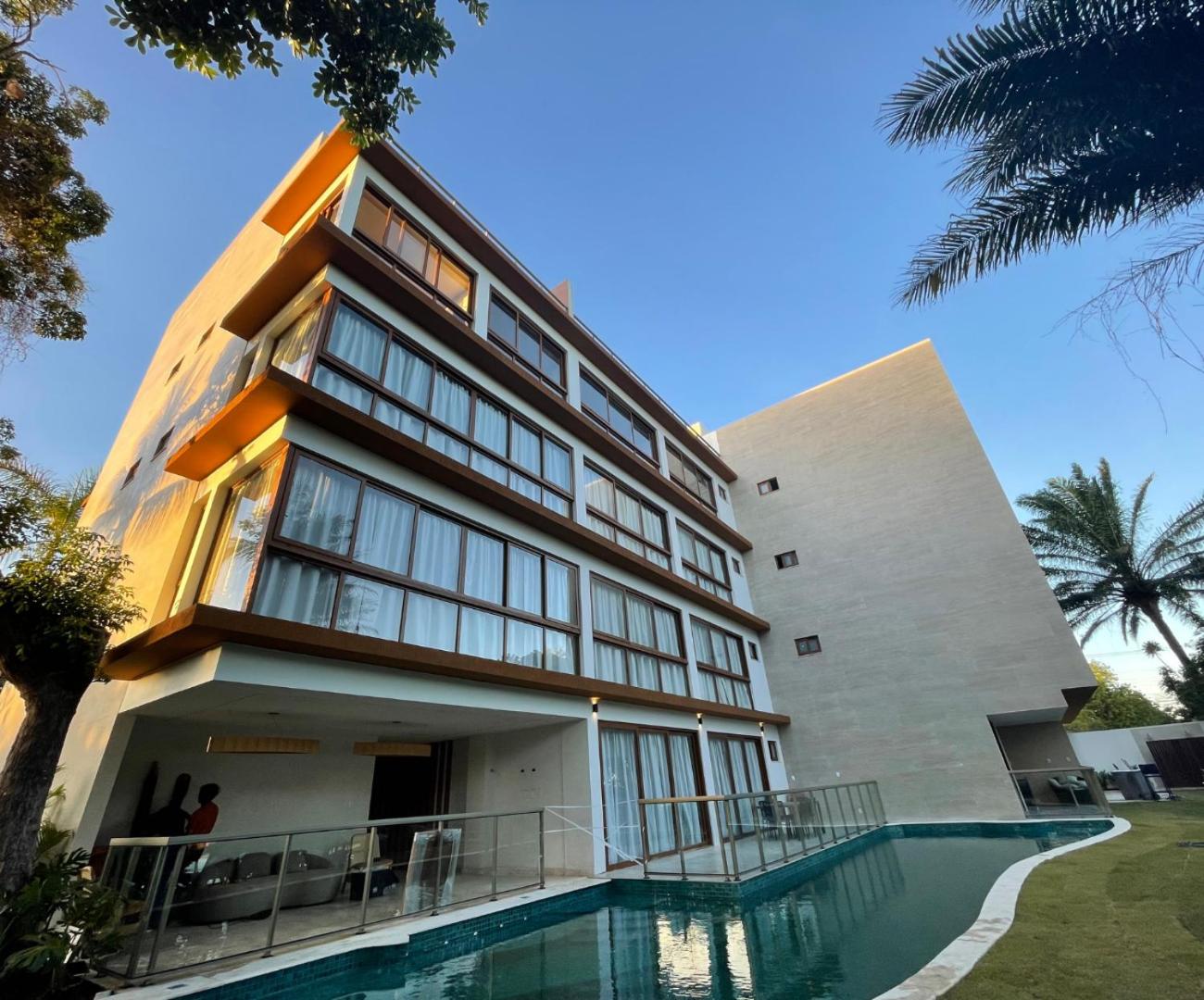 Hotel Guarajuba Suítes Premium Boutique Hotel - Image 1