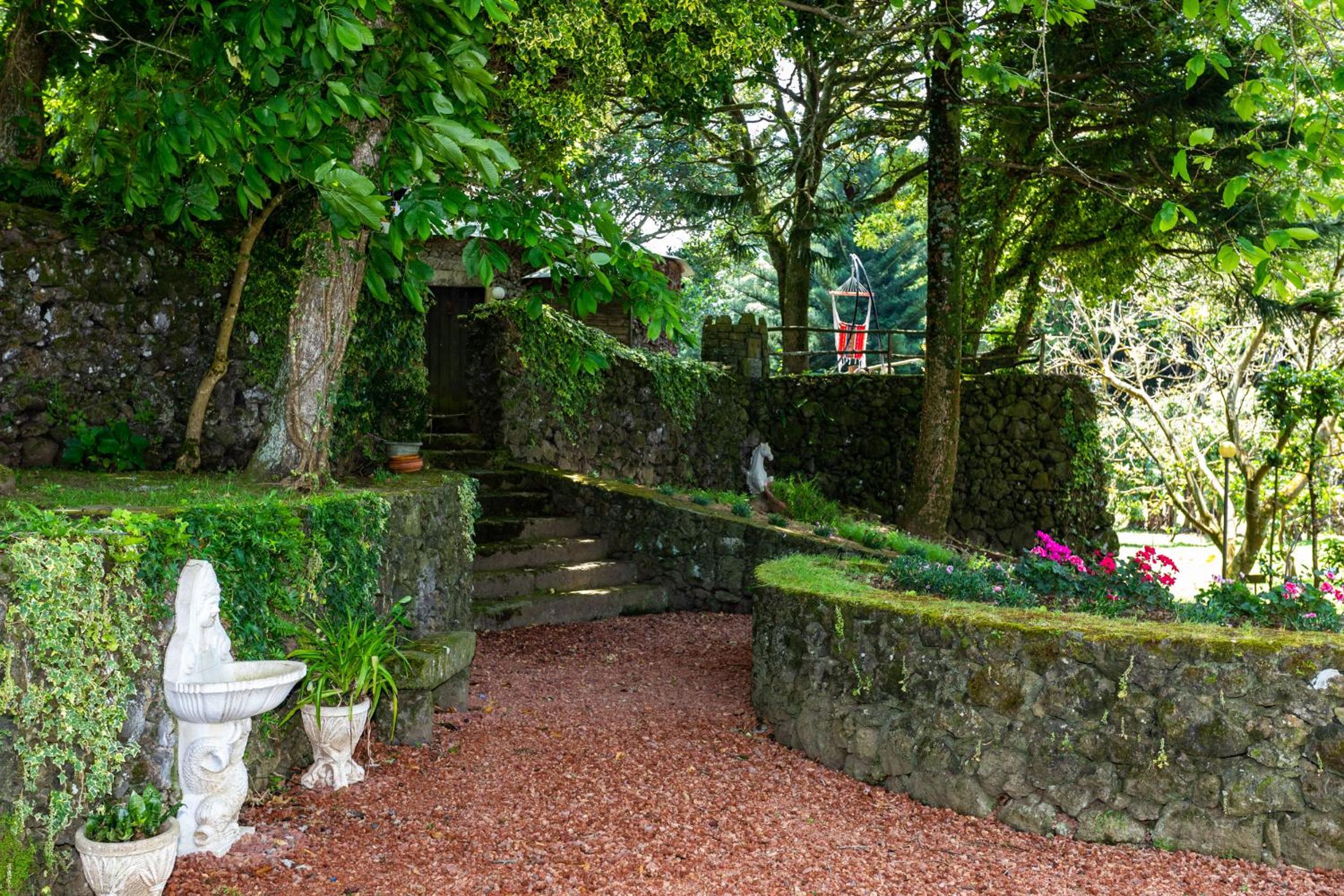 The Chestnut Garden - Farm House view 3