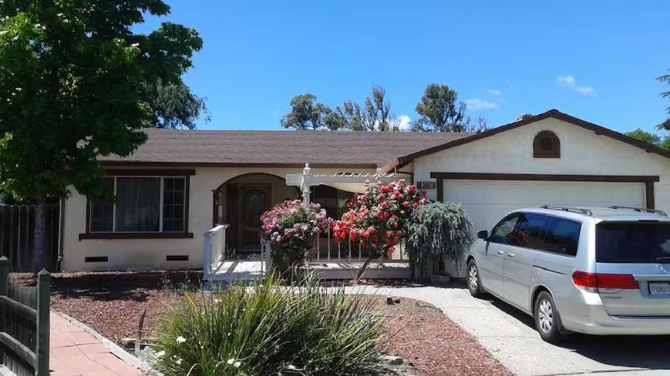 San Jose Vacations - Spacious Pleasanton Home, 4br-2ba, Kitchen, WiFi, Laundry, Parking and More - Property Image 1