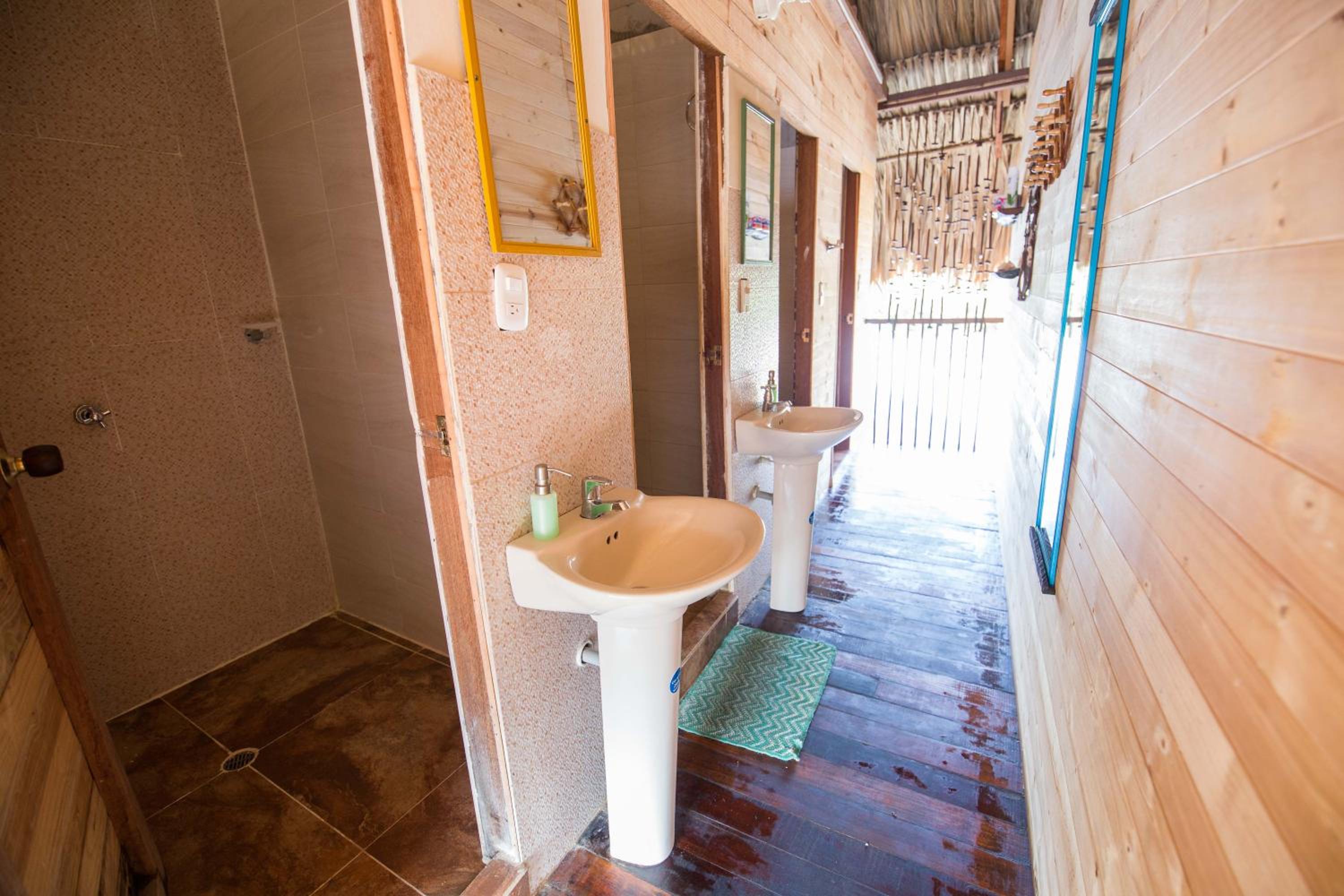Bella Flor Hostel Palomino