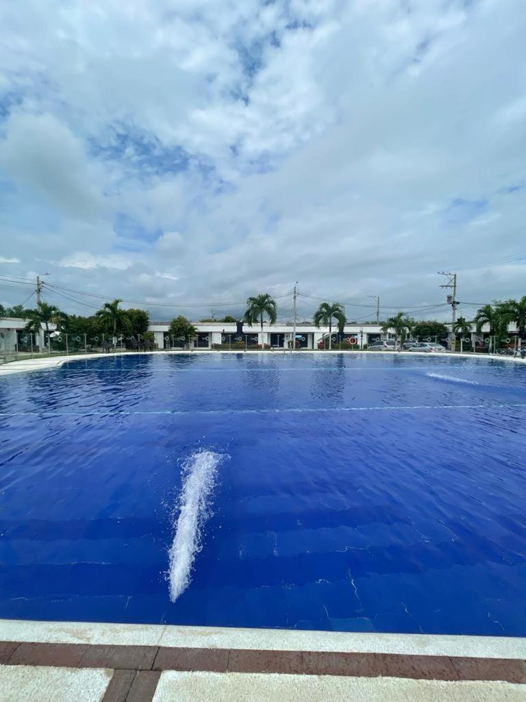 CASA EN FLANDES A 10 MIN DE GIRARDOT
