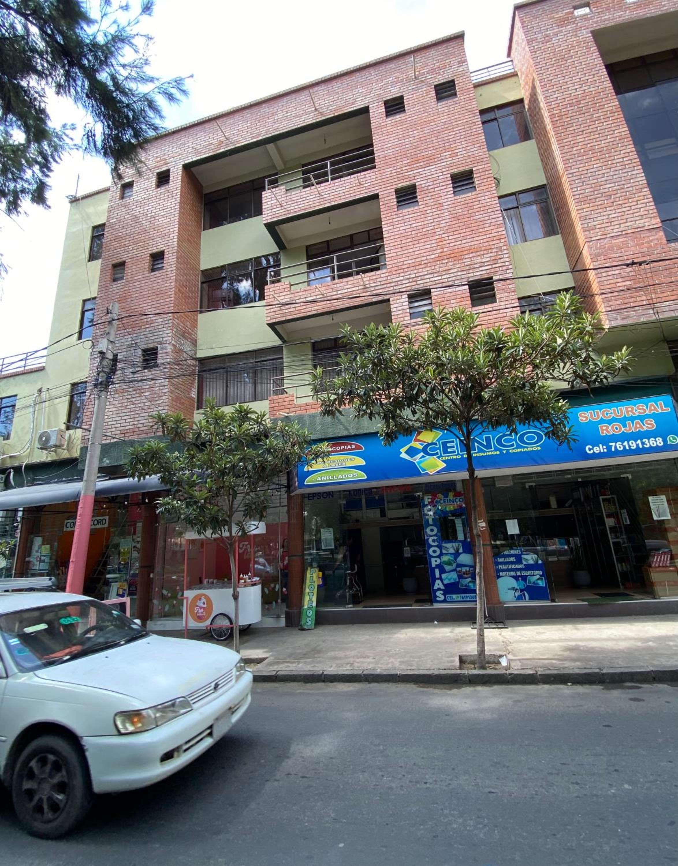 Edificio Geronimo, Pasillo Garosu, Hab 1