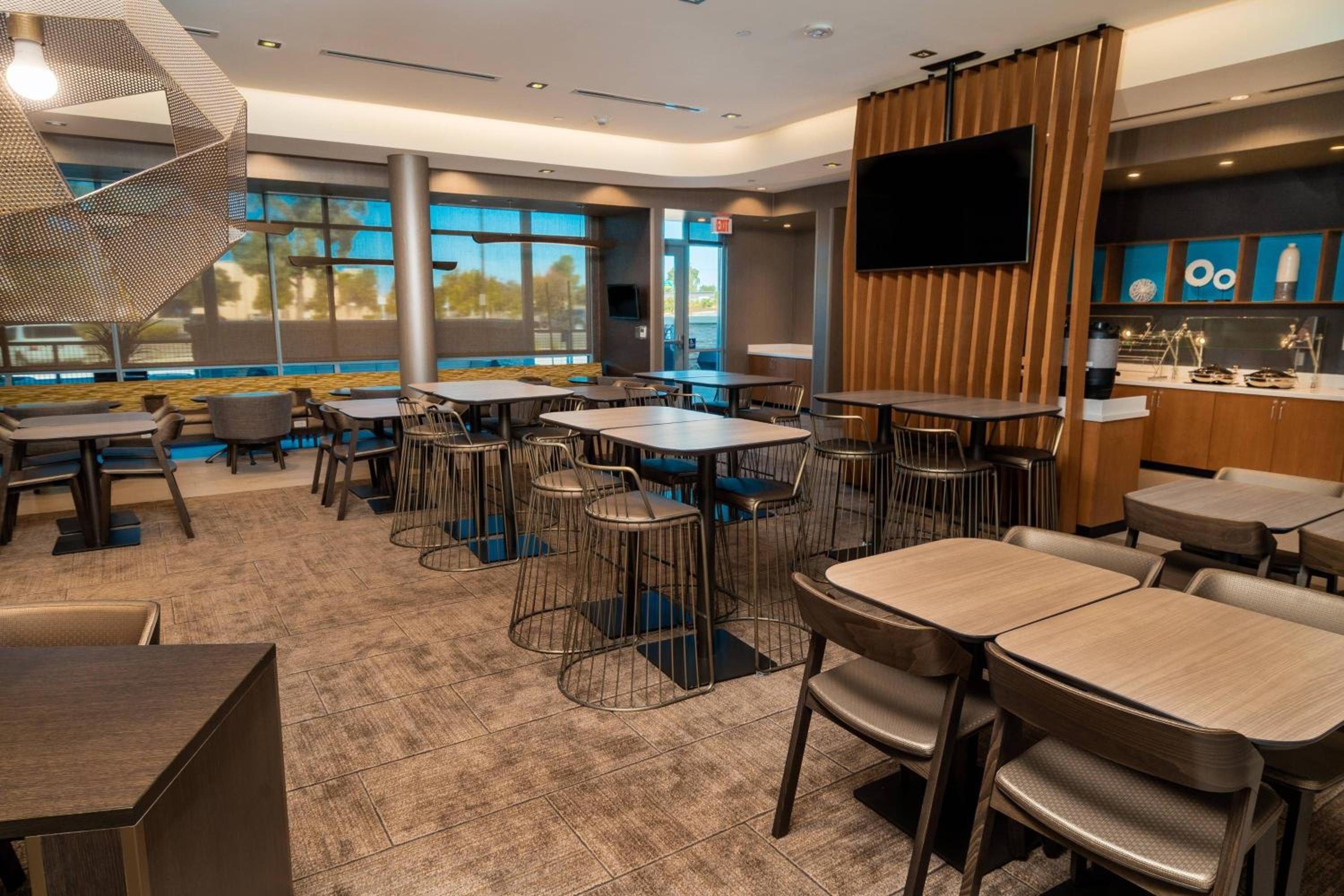 Newark Vacations - SpringHill Suites by Marriott Newark Fremont - Property Image 12