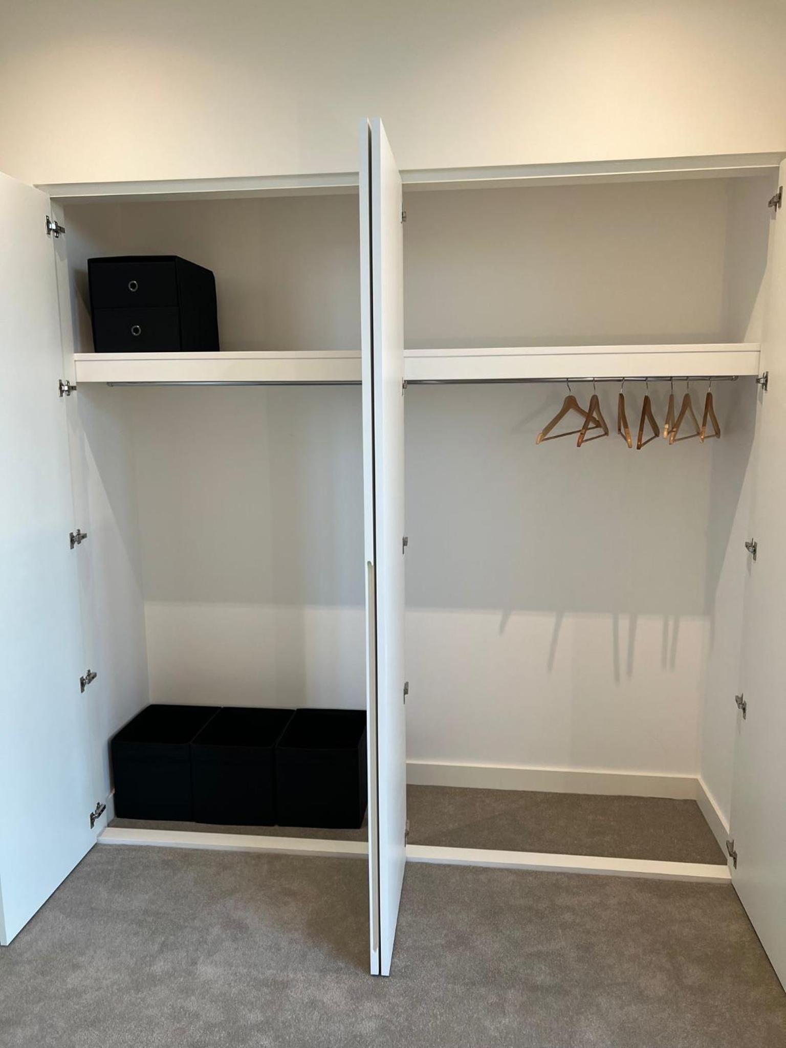 Cozy Room with Private Bathroom in Luxurious Flat