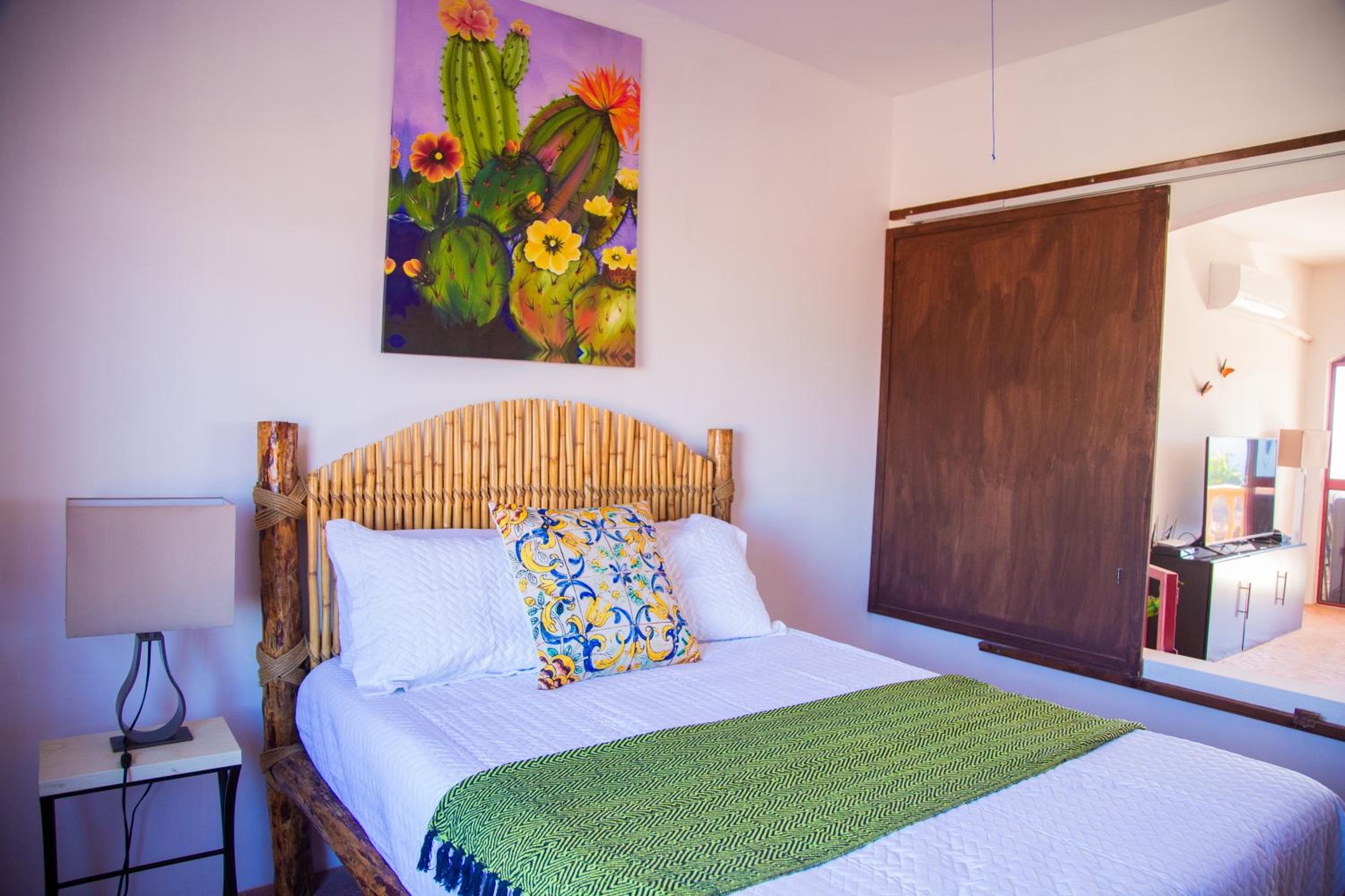 Cerritos Oceanview Condos - Hacienda Del Toro