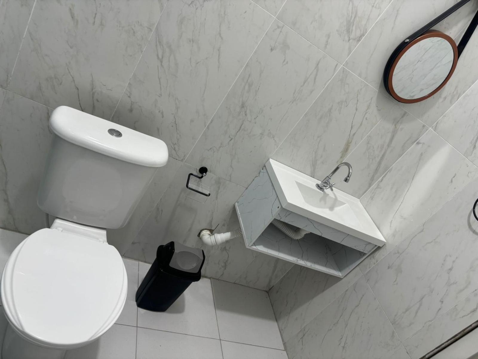 Casa com Piscina e Churrasqueira