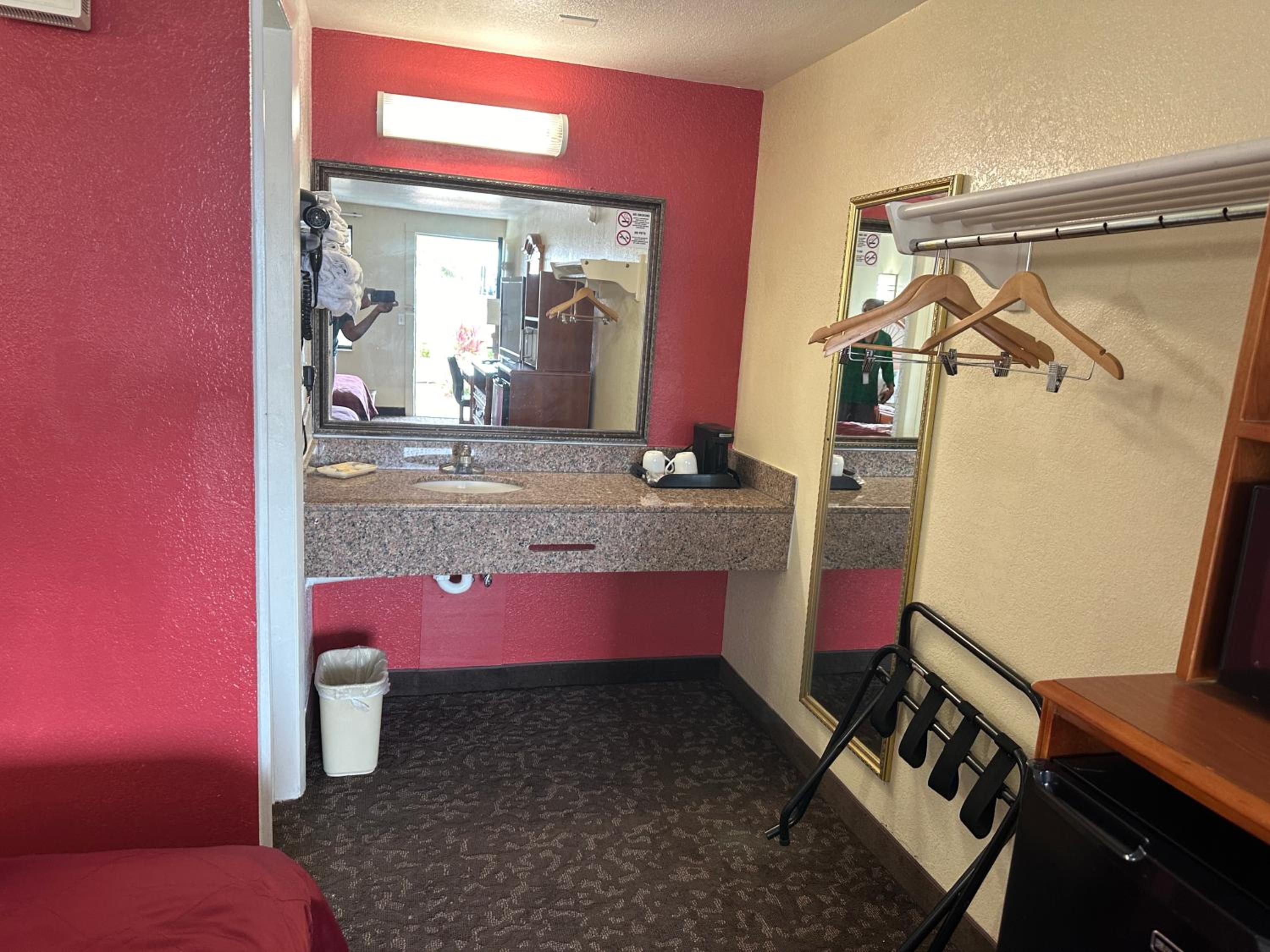 Knights Inn Punta Gorda view 4