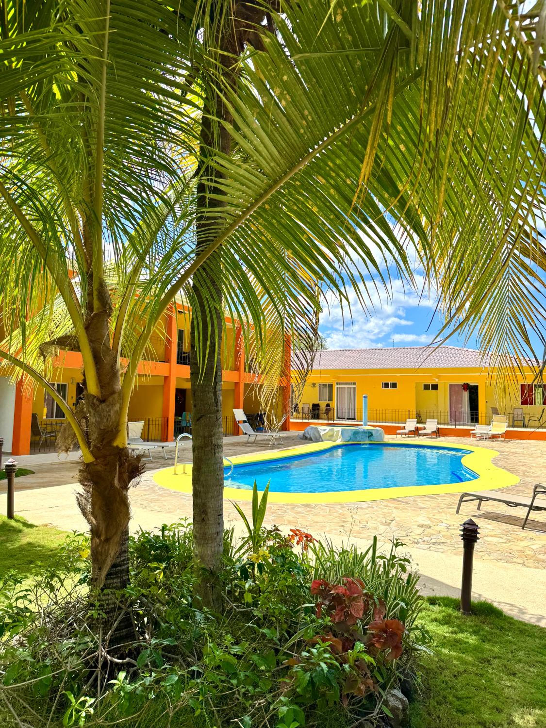 Discounted - Hermosa Paradise Mins from beach