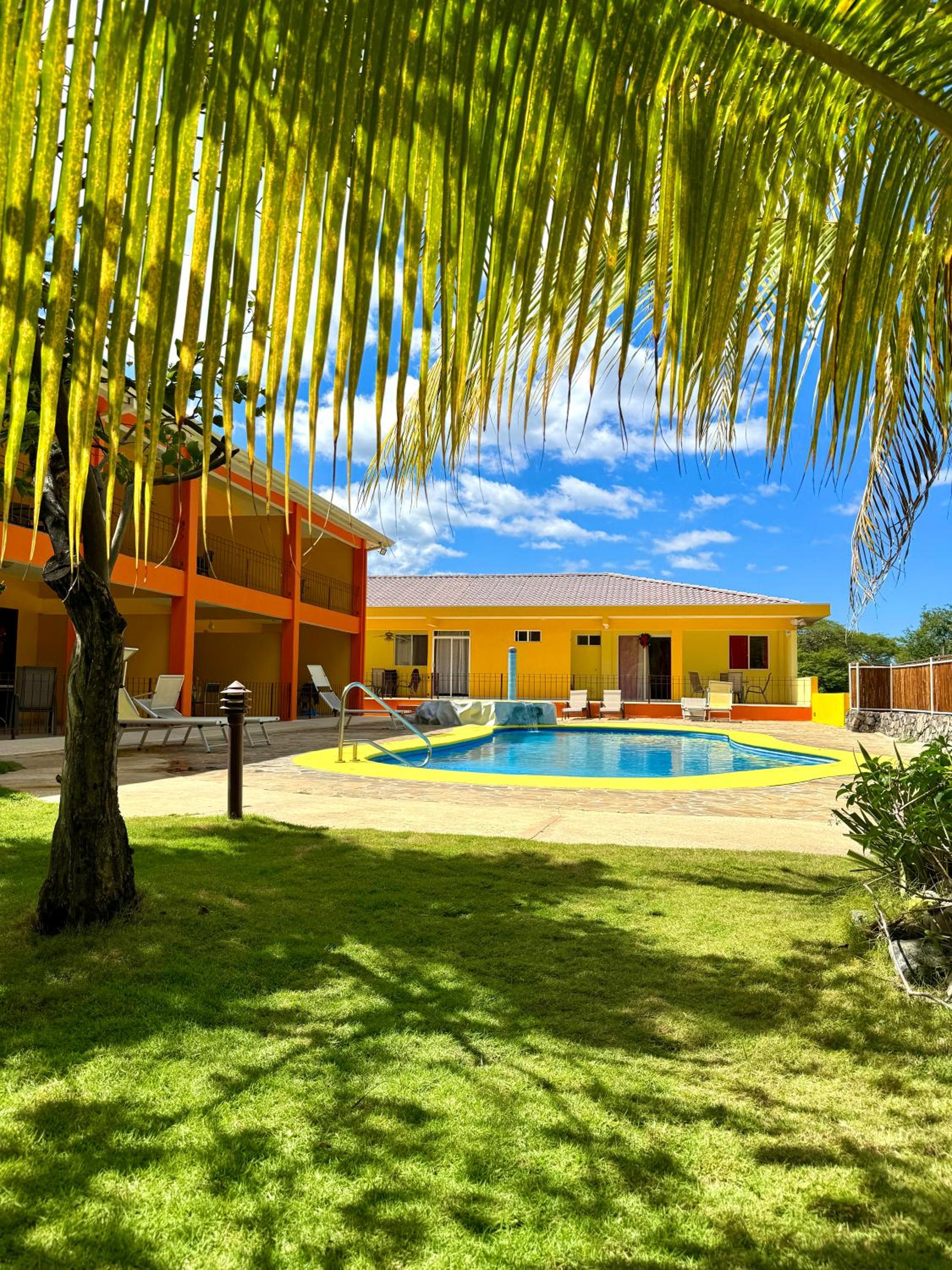 Discounted - Hermosa Paradise Mins from beach