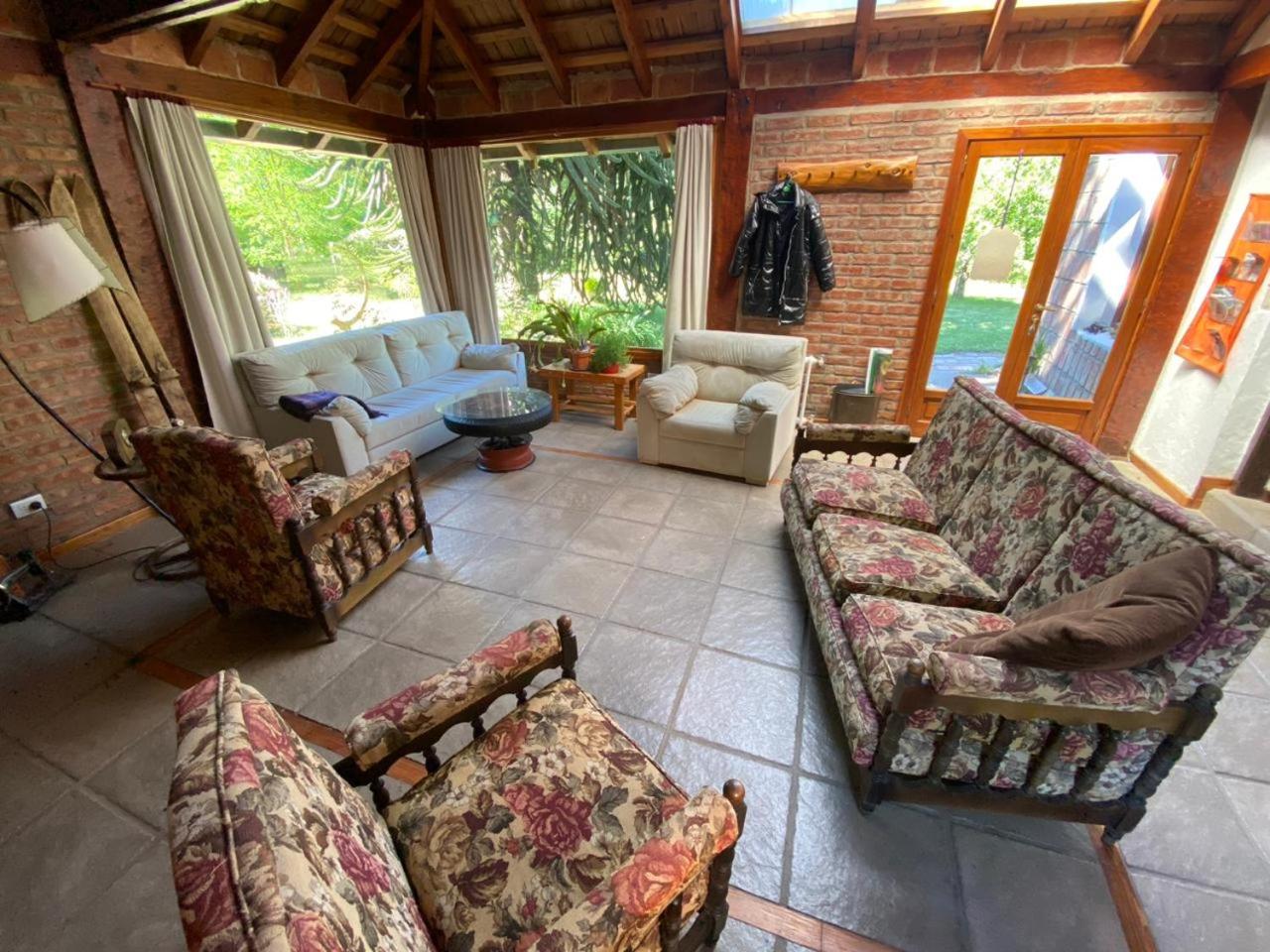 Huala Hosteria