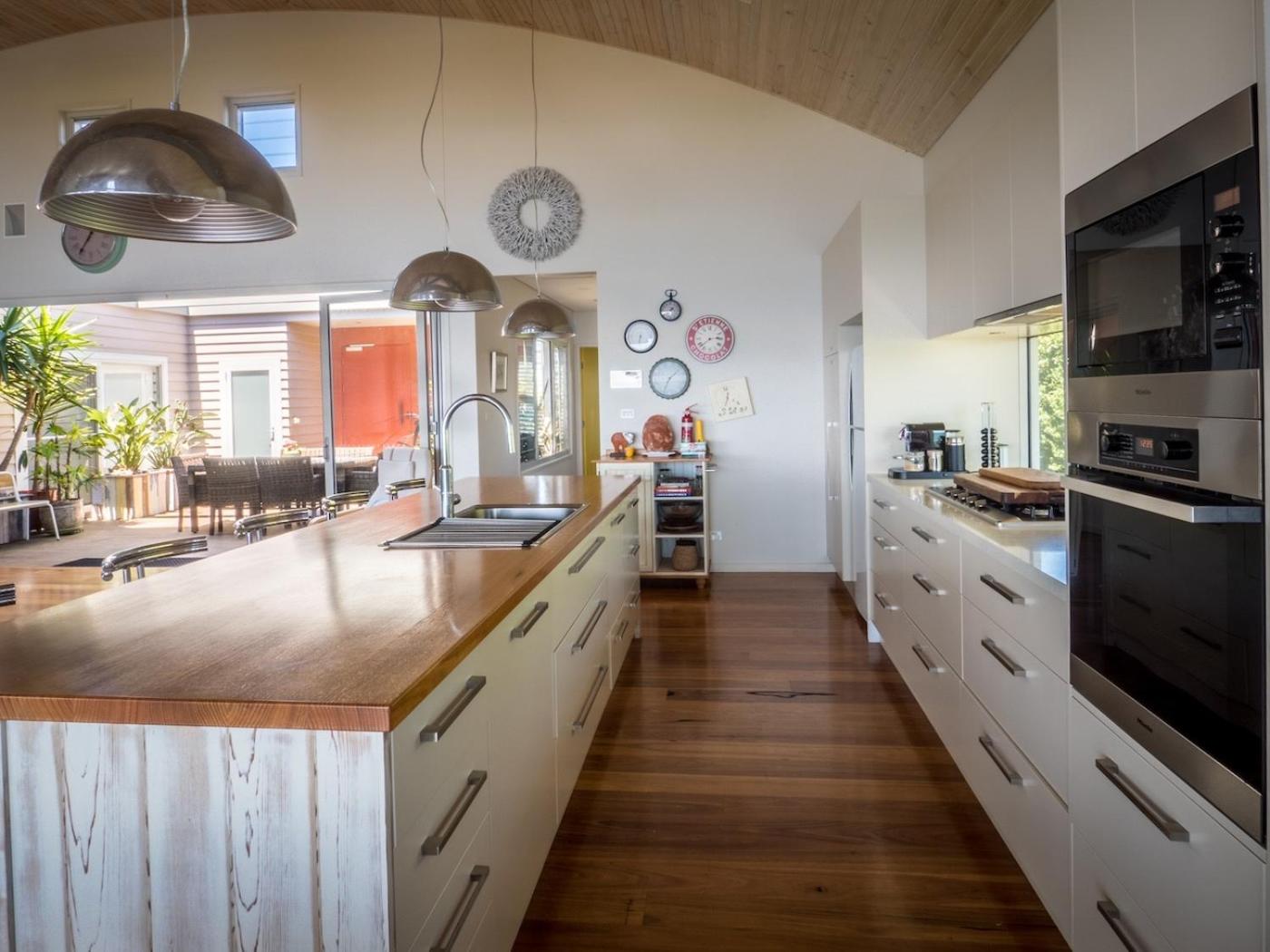 'South Pacific' - Luxury Oceanfront at Culburra!