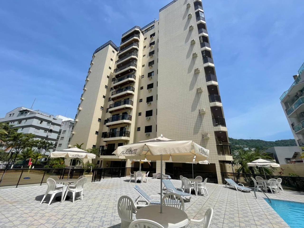 Apartamento amplo com ar condicionado e perto da praia!
