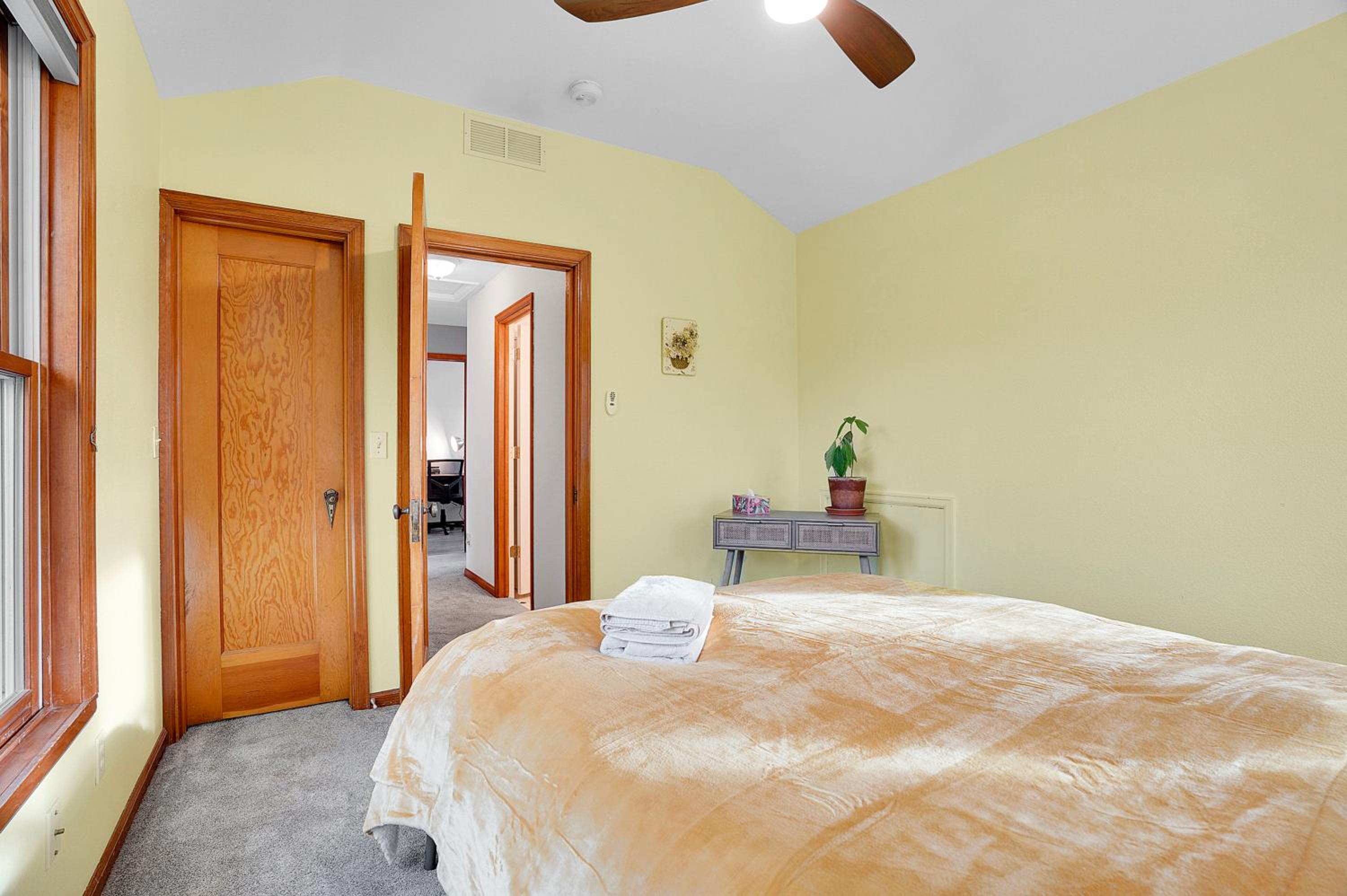 Beautiful Historic House in Central Longmont, photo 22