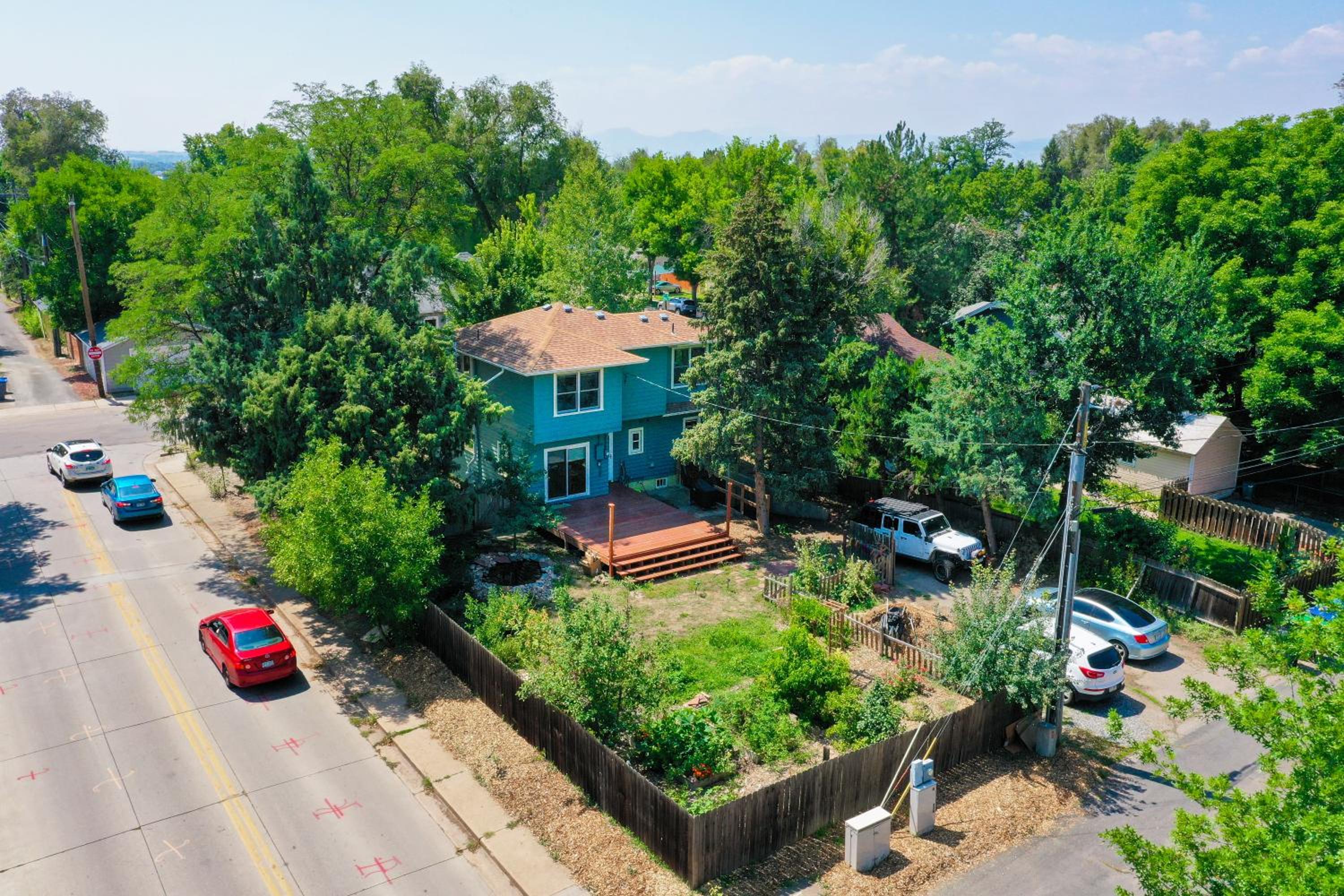 Beautiful Historic House in Central Longmont