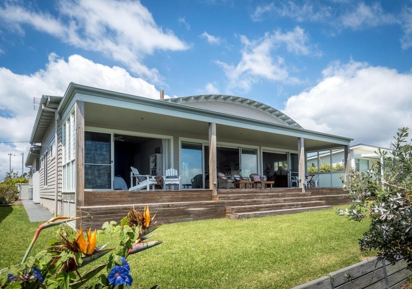 'South Pacific' - Luxury Oceanfront at Culburra!