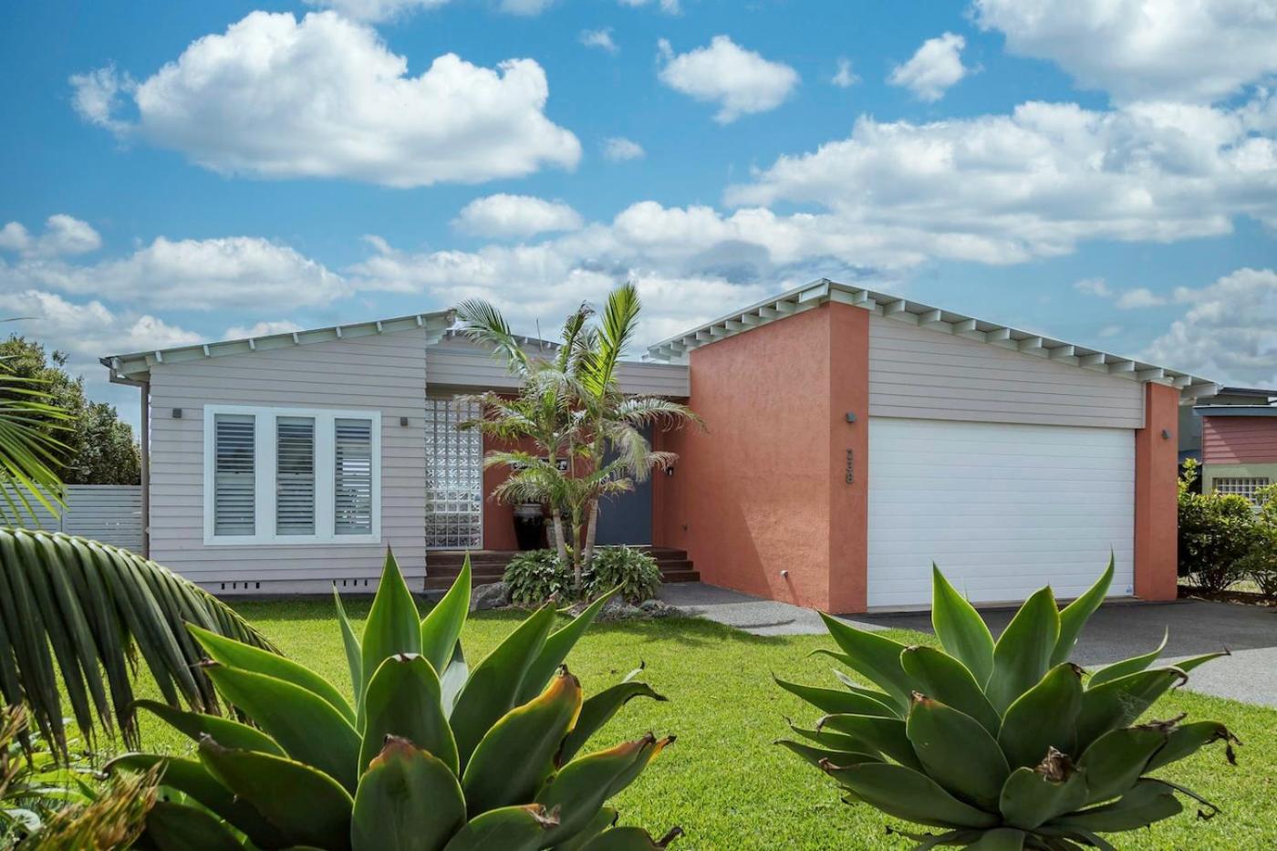 'South Pacific' - Luxury Oceanfront at Culburra!