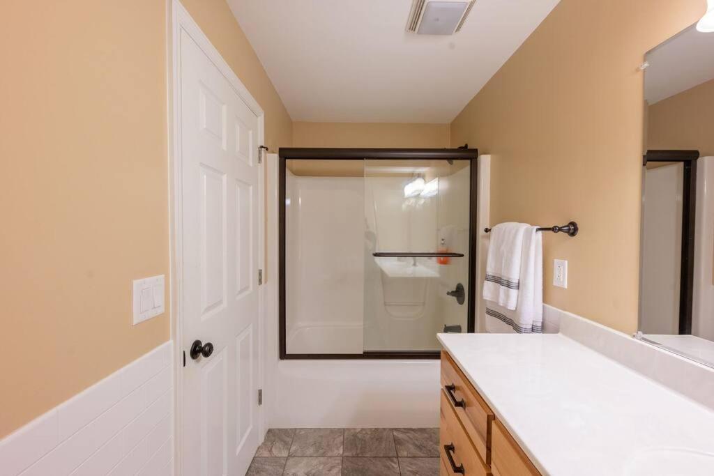 Secluded Waterfront A-Frame Cabin w/ Pvt Lake - Property Image 31