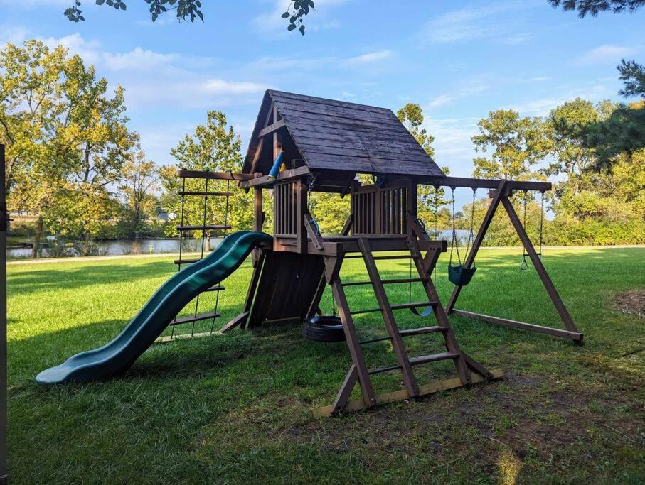Secluded Waterfront A-Frame Cabin w/ Pvt Lake - Property Image 32