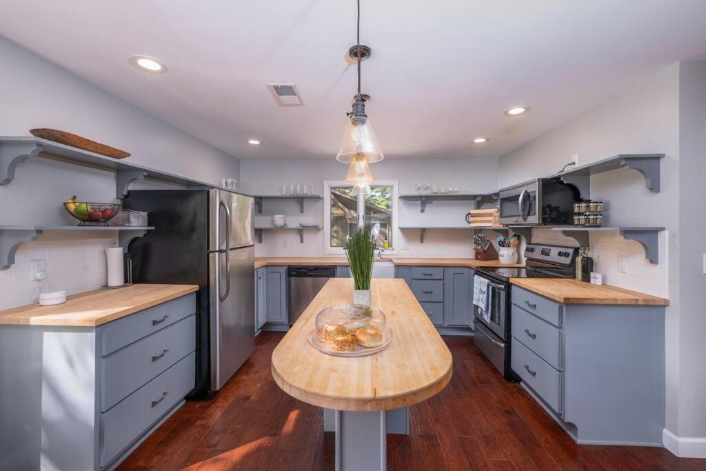 Secluded Waterfront A-Frame Cabin w/ Pvt Lake - Property Image 5