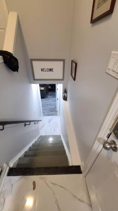 LUXURY 2-BEDROOMS UNIT WITH WIFI, LDR & PARKING.