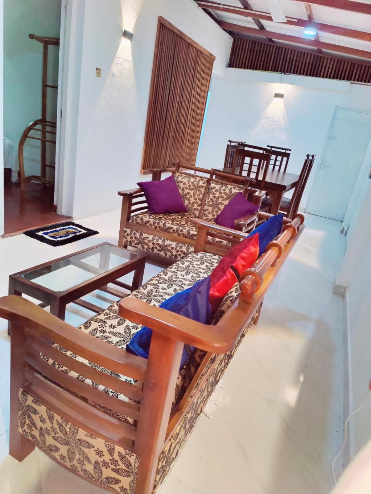 Araliya Uyana Residencies Colombo - Entire House with Two Bedrooms view 3