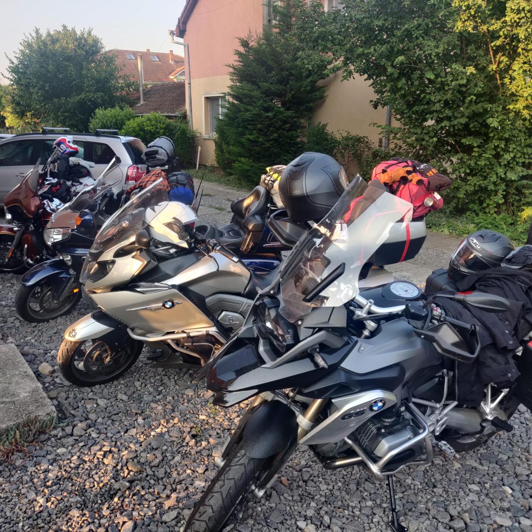 Photo 33